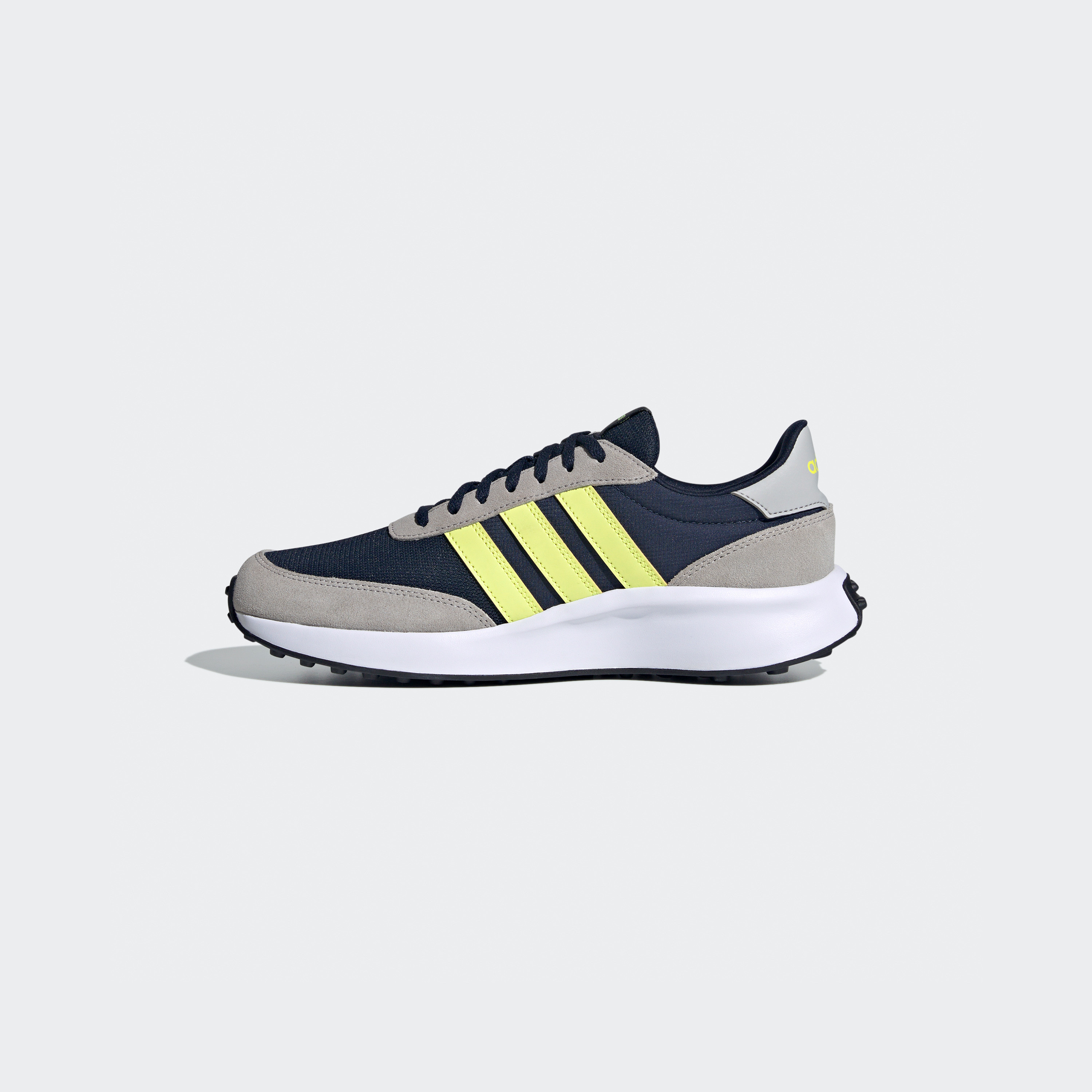 أديداس - حذاء الجري رن 70s لايف ستايل للرجال IG1184-sports-men-shoes-image-3