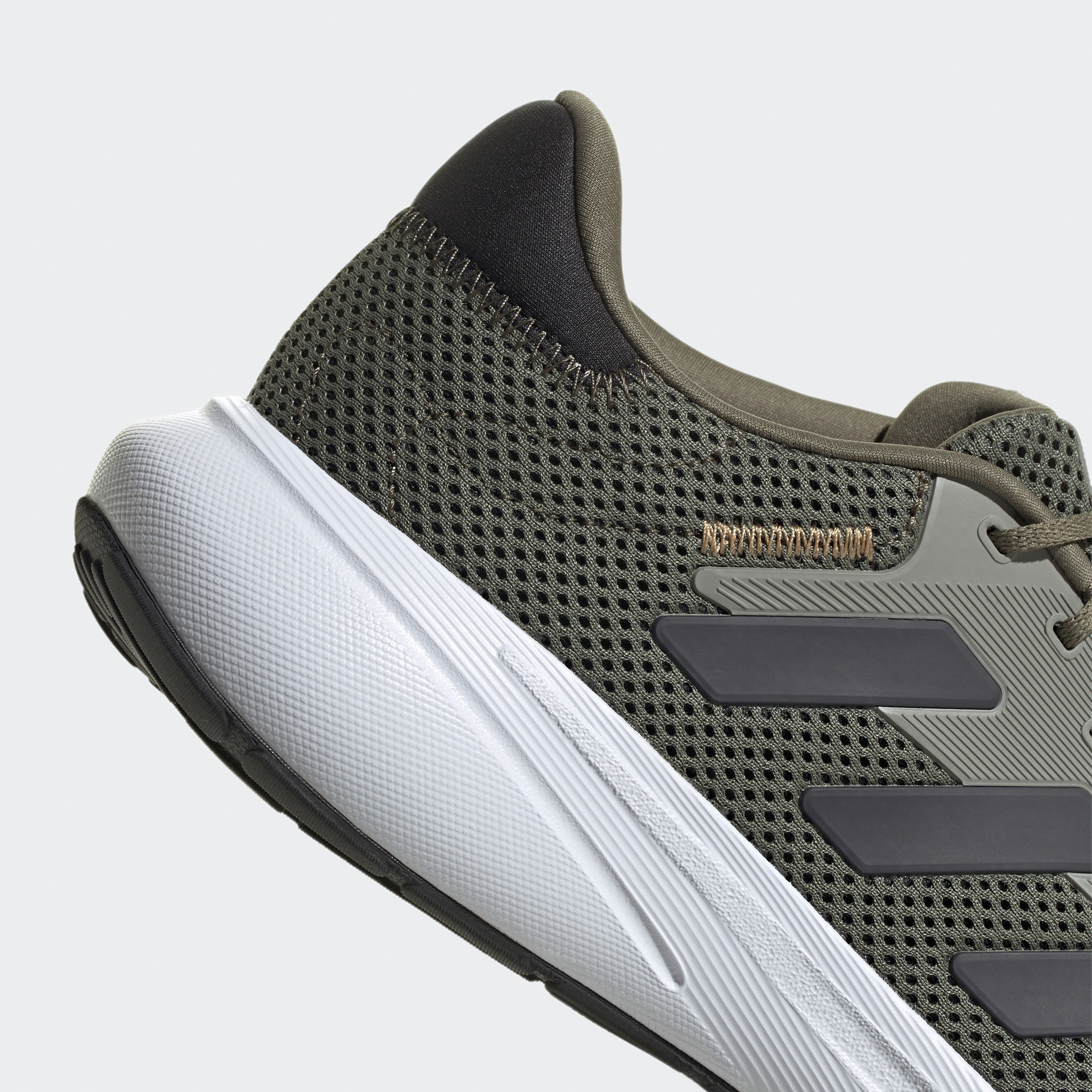 أديداس - حذاء الجري ريسبونس رانر من ID7337-sports-men-shoes-image-16
