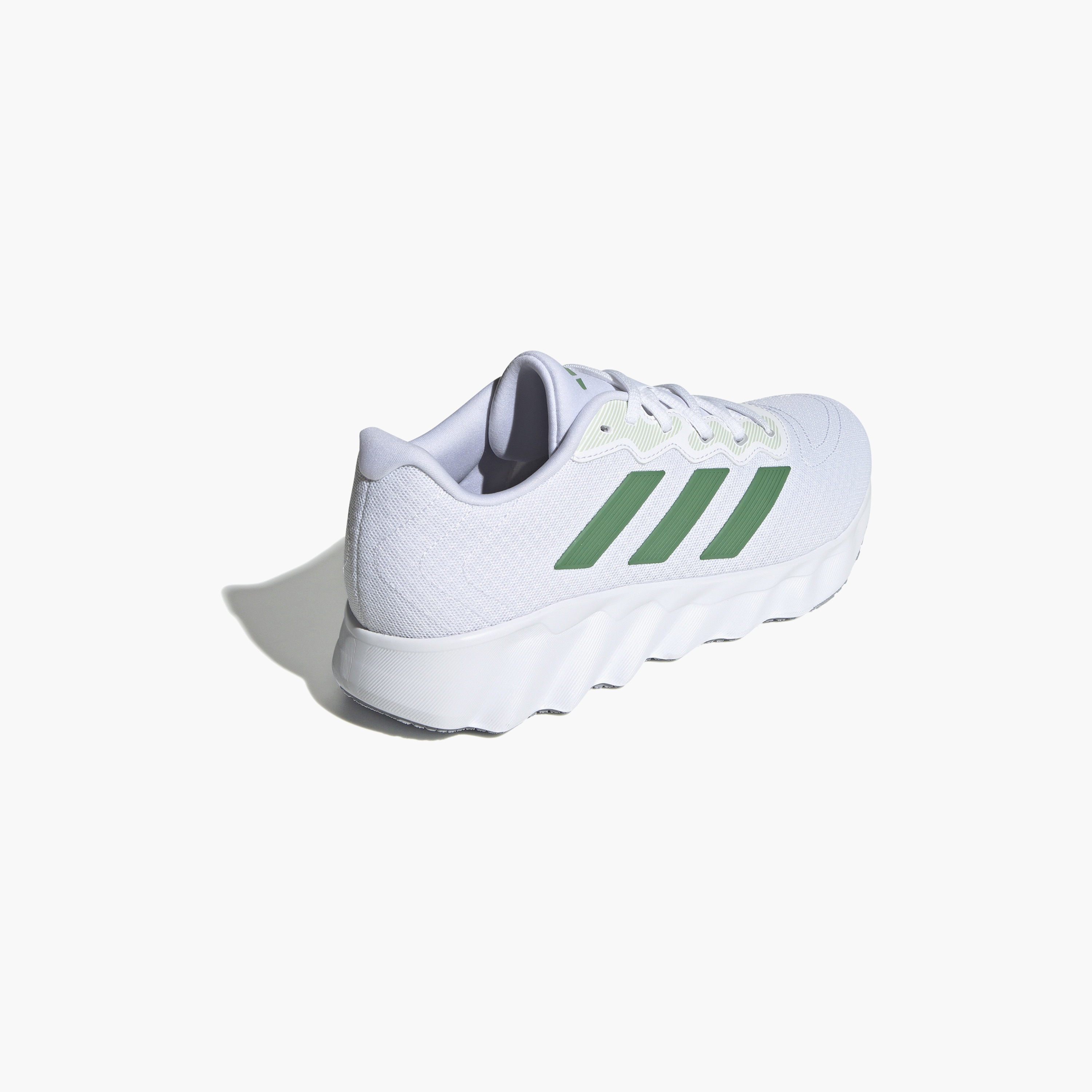 حذاء الجري ذو سويتش موف للرجال من اديداس | OE-sports-men-shoes-image-22