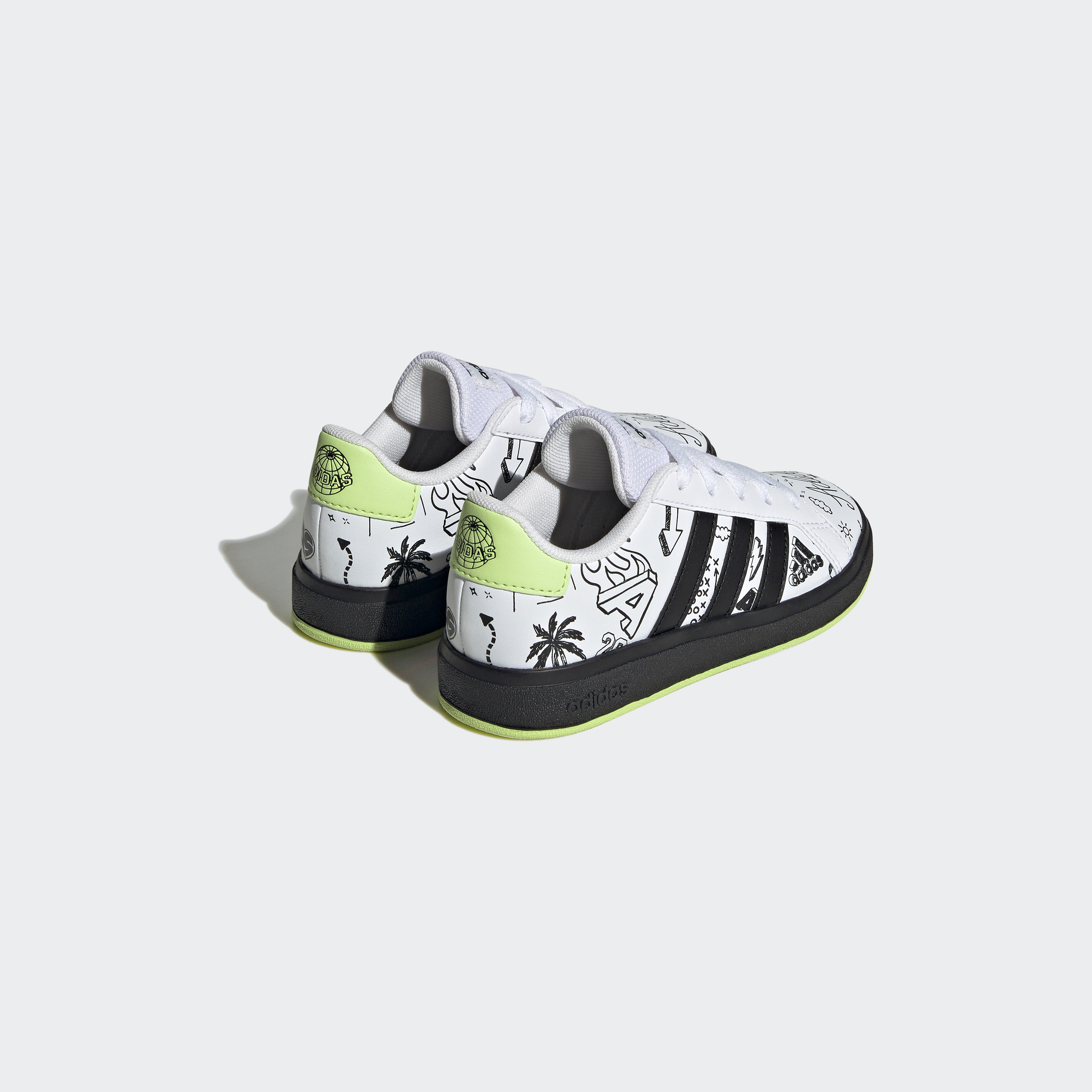 حذاء رياضي للأطفال جراند كورت لايف ستايل برباط من اديداس | او اي-sports-boys-shoes-image-12