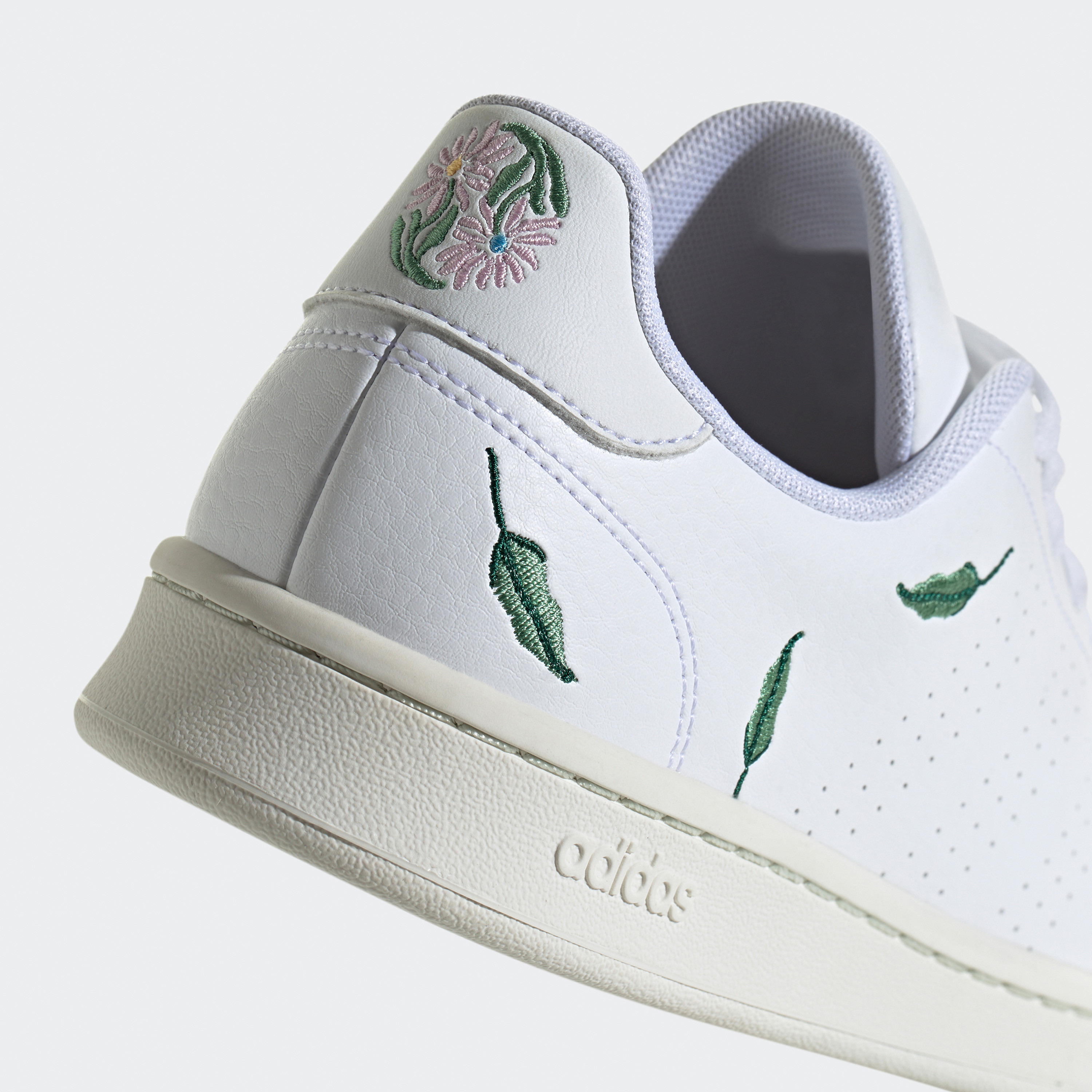 adidas Women's Advantage Sneakers IF6116|OE-sports-women-shoes-image-17