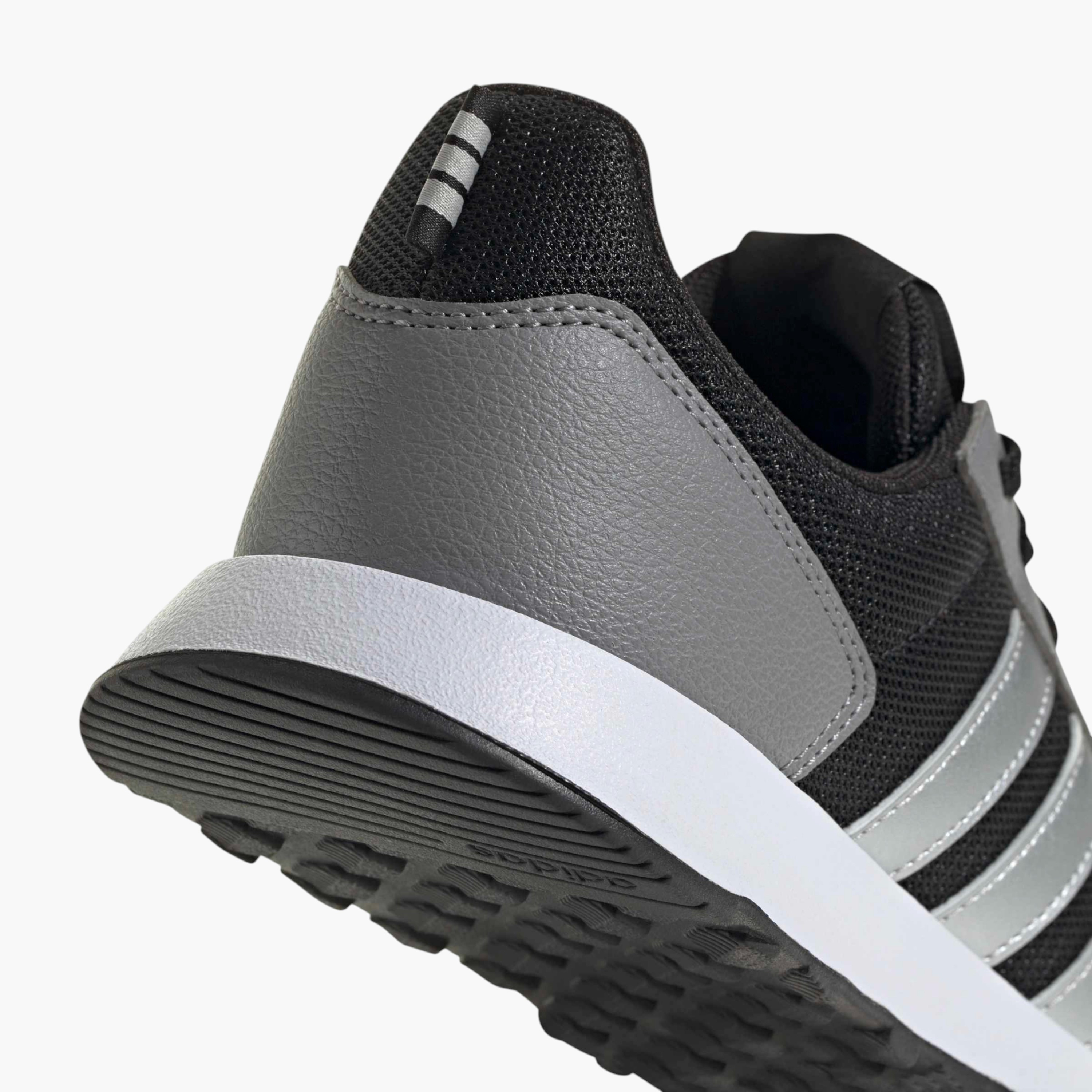 حذاء سنيكرز برباط إغلاق للنساء RUN50S  من أديداس-women-shoes-sneakers-image-7