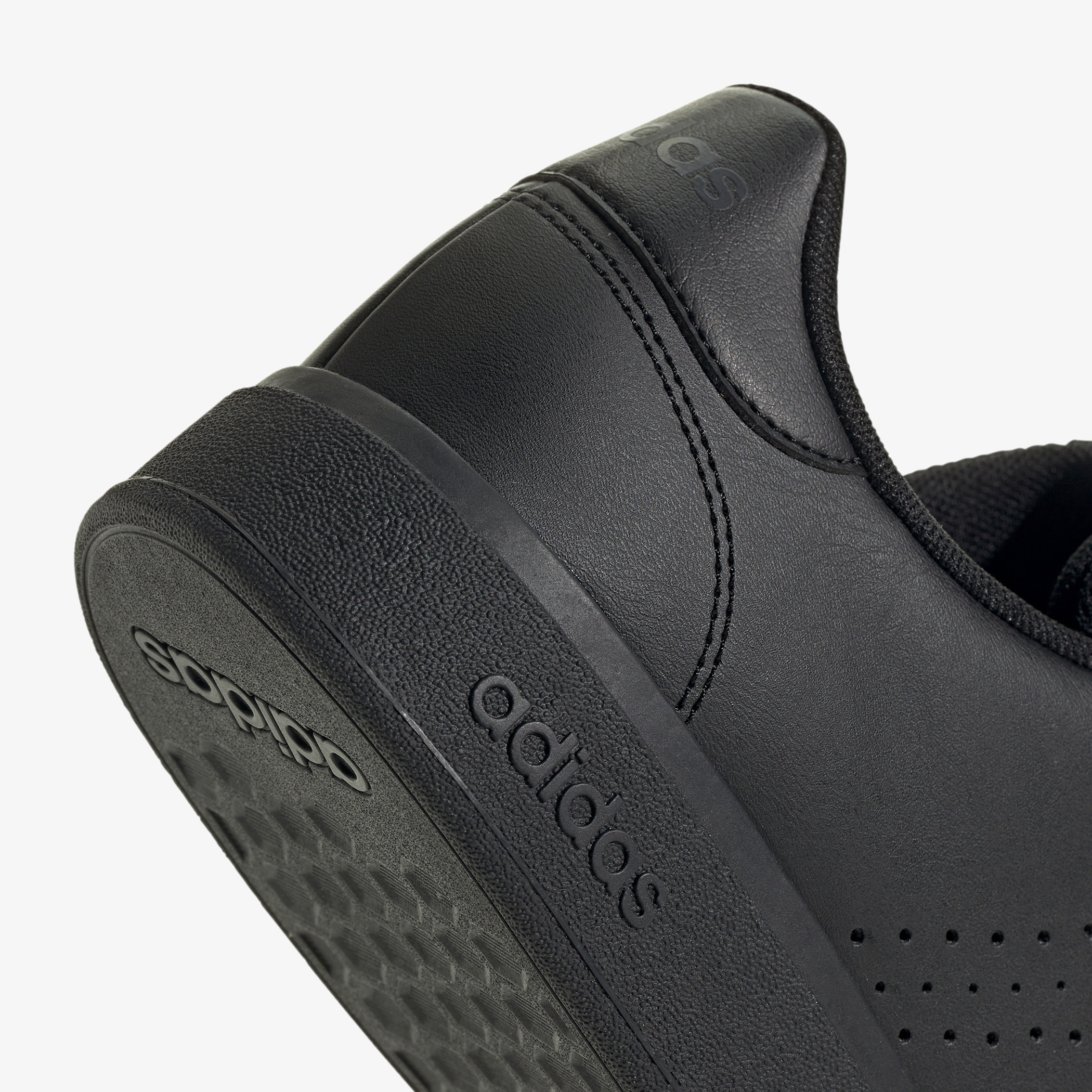حذاء سنيكرز سادة برباط إغلاق للرجال من أديداس -Advantage Base 2.0-men-shoes-sneakers-image-8