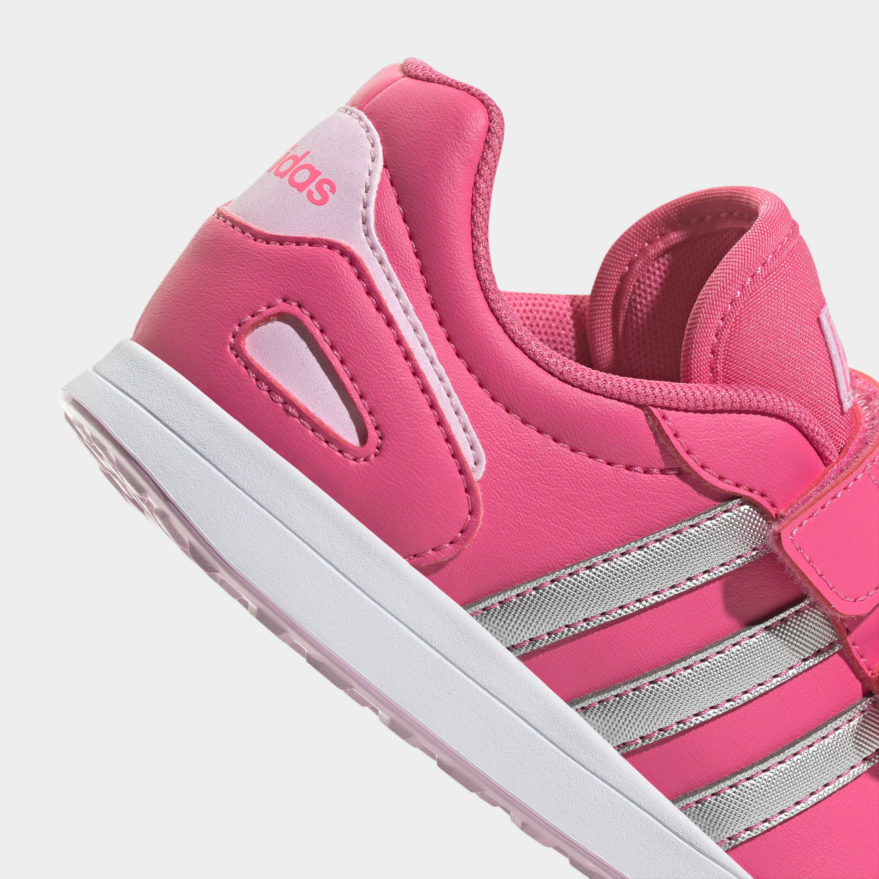 حذاء جري ڤي إس سويتش 3 لايف ستايل بشريط لاصق للبنات من أديداس-girls-shoes-sports-image-7