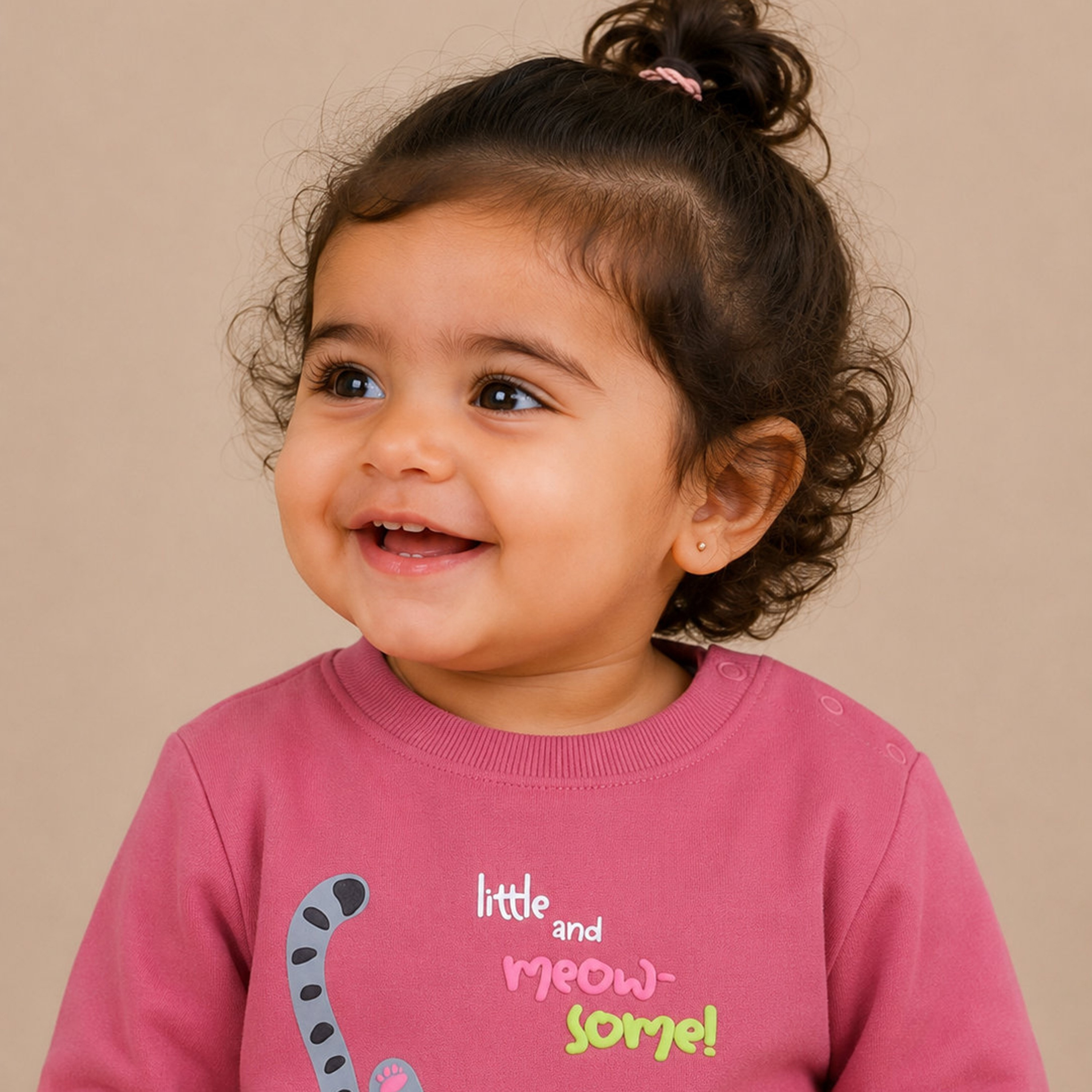 طقم قطعتين سويت شيرت بأكمام طويلة وبنطال رياضي (جوغر) من فيكتور أند جين-baby-girls-clothing-setsandcoords-image-6