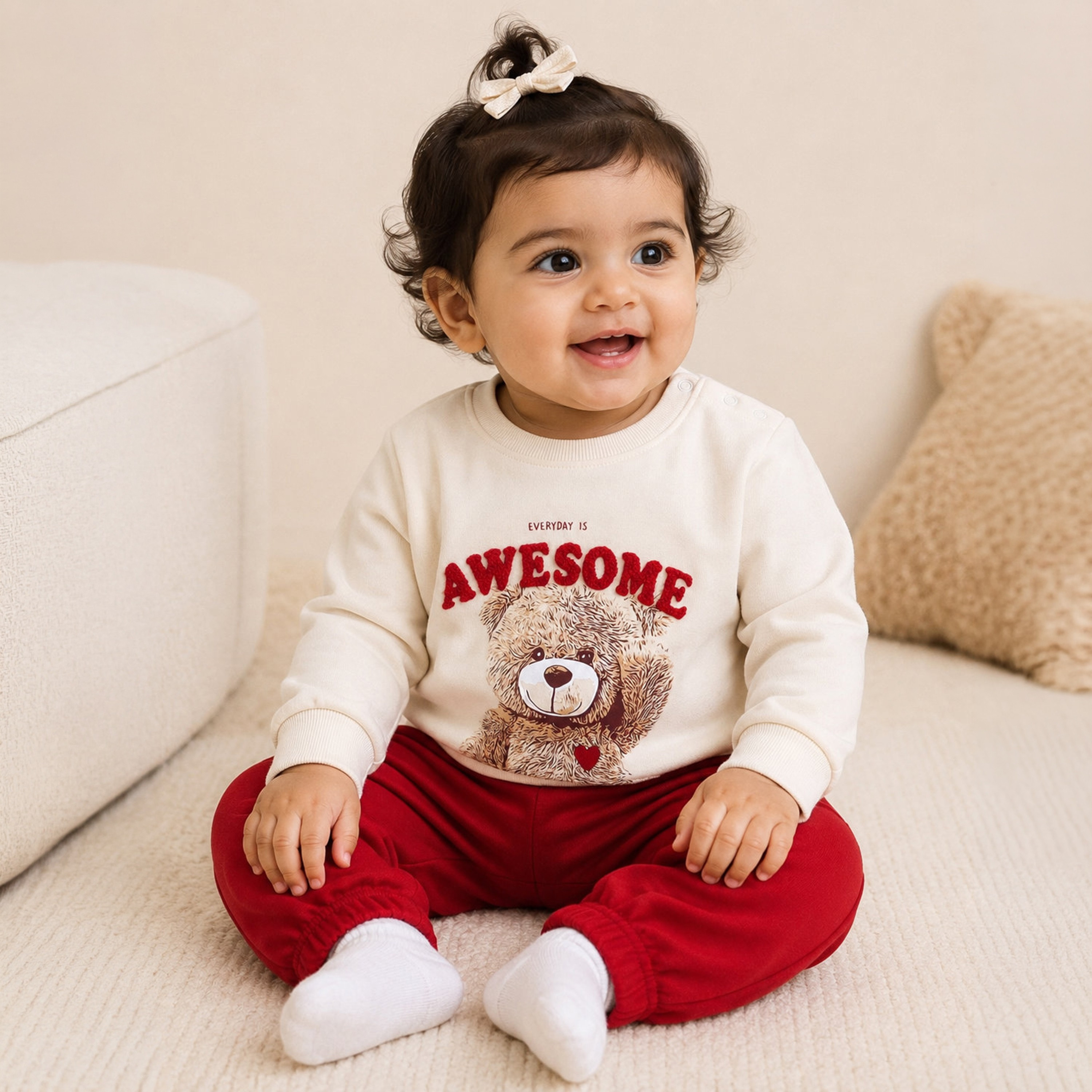 طقم قطعتين سويت شيرت بأكمام طويلة وبنطال رياضي (جوغر) من فيكتور أند جين-baby-girls-clothing-setsandcoords-image-2