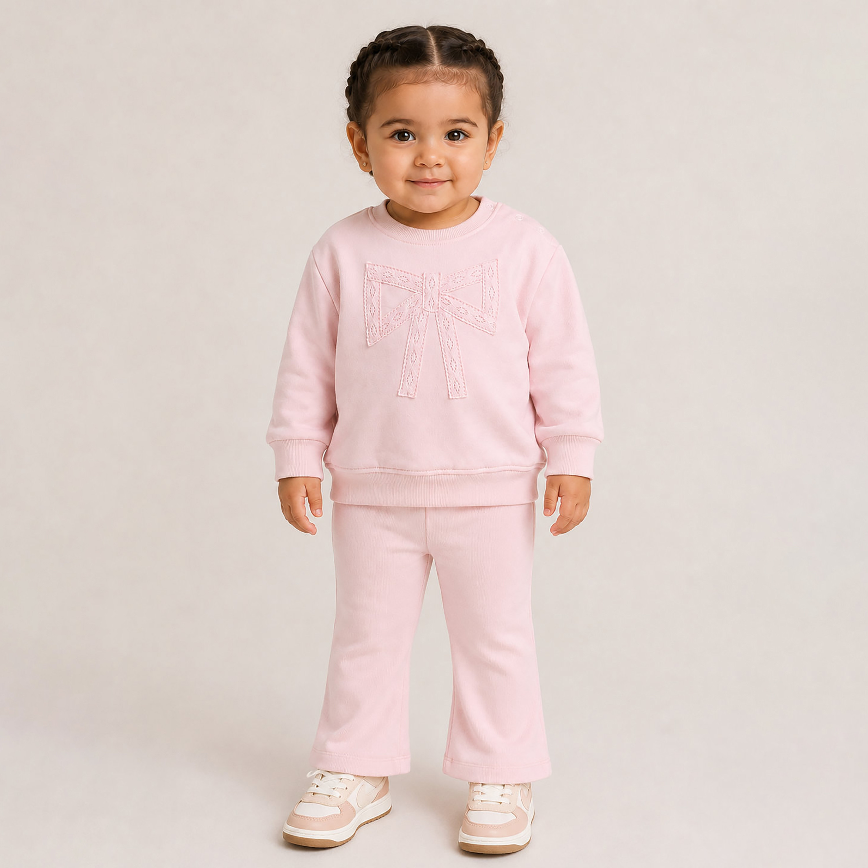طقم قطعتين سويت شيرت وبنطال واسع (شارلستون) من فيكتور أند جين-baby-girls-clothing-setsandcoords-image-1