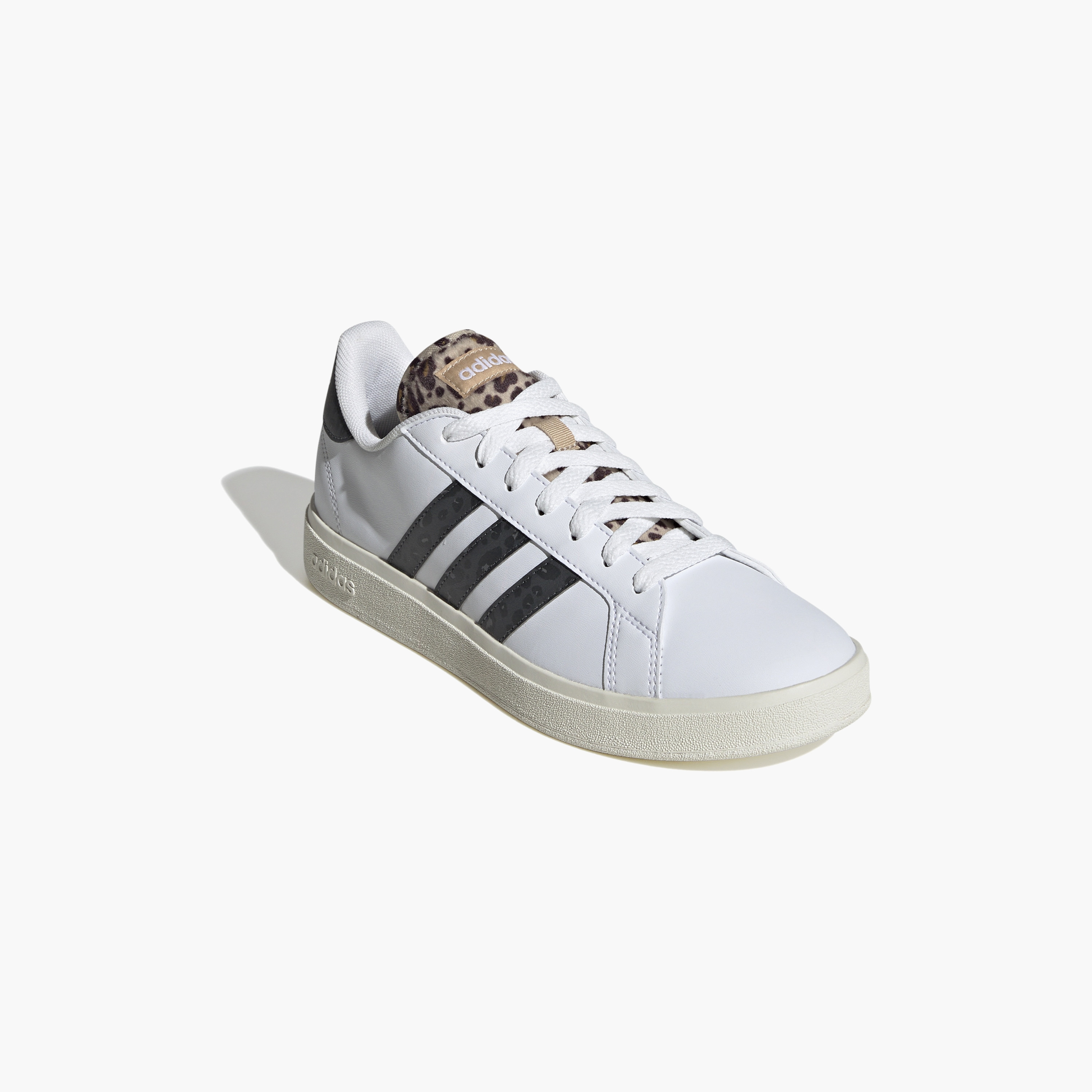 سنيكرز أديداس ذو جراند كورت بيس 2.0 للسيدات IH0044 | OE-sports-women-shoes-image-1
