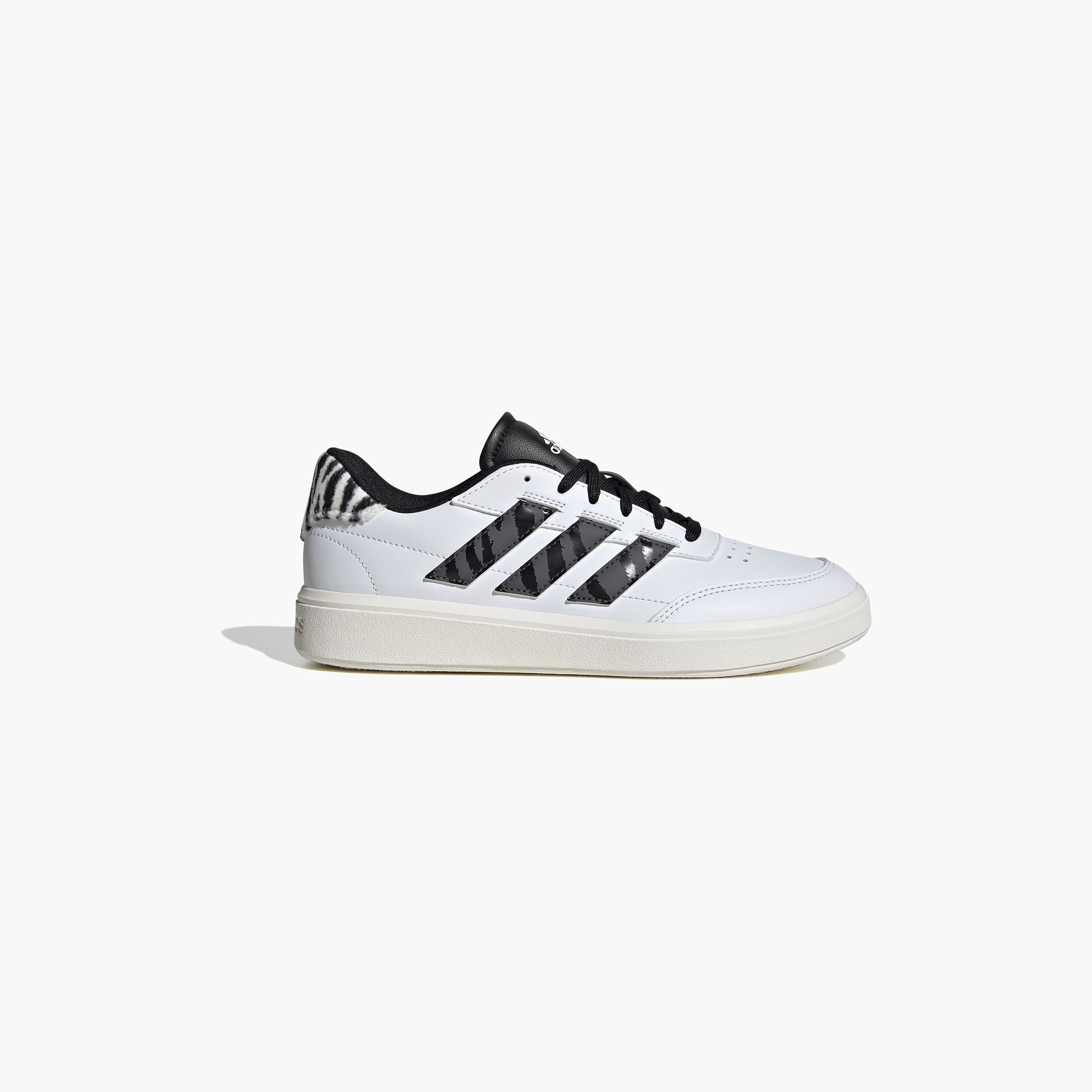 سنيكرز أديداس ذو كورتبلوك للسيدات IH0046 | OE-sports-women-shoes-image-2