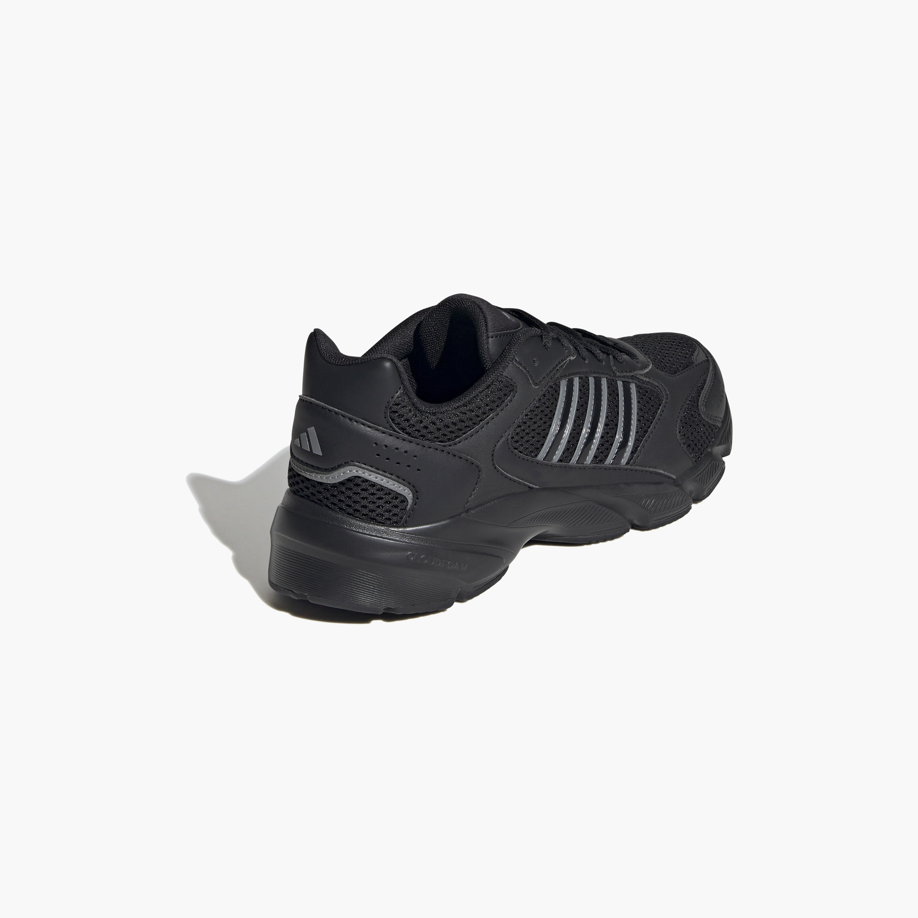حذاء الجري ذو كرايزيشاوس 2000 من أديداس للسيدات | OE-women-shoes-sneakers-image-6