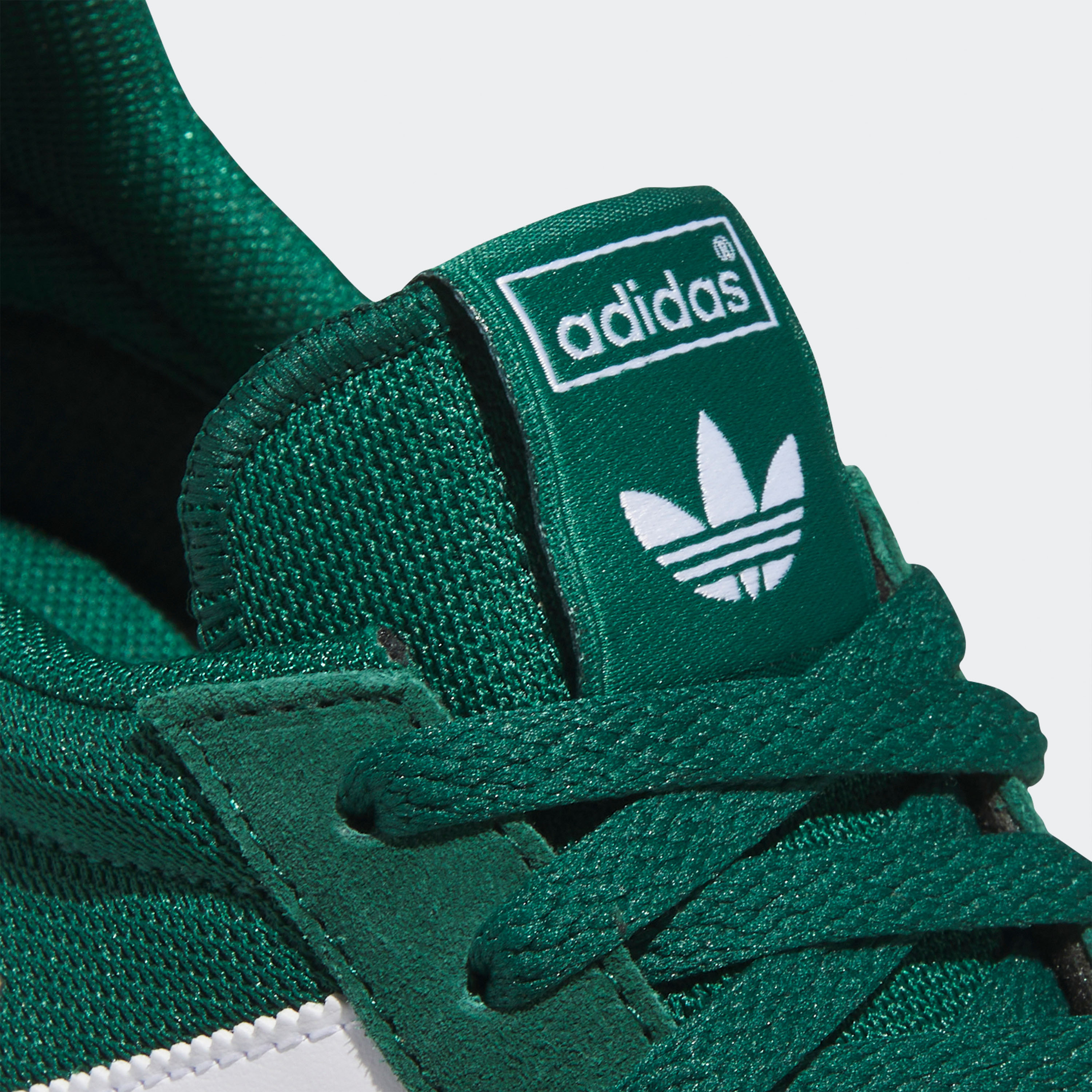 حذاء سنيكرز للكاحل للرجال بأربطة من أديداس - أر 71-sports-men-shoes-image-5