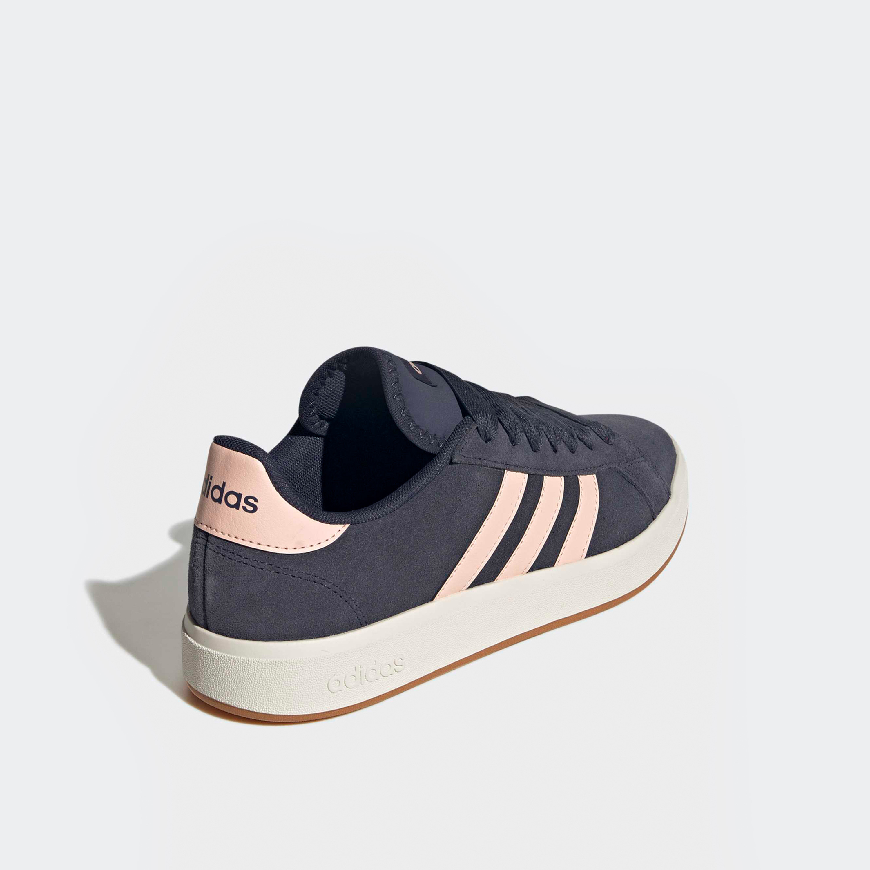 حذاء سنيكرز بطول الكاحل ورباط إغلاق جراند كورت باس 00أس للنساء من أديداس-sports-women-shoes-image-5