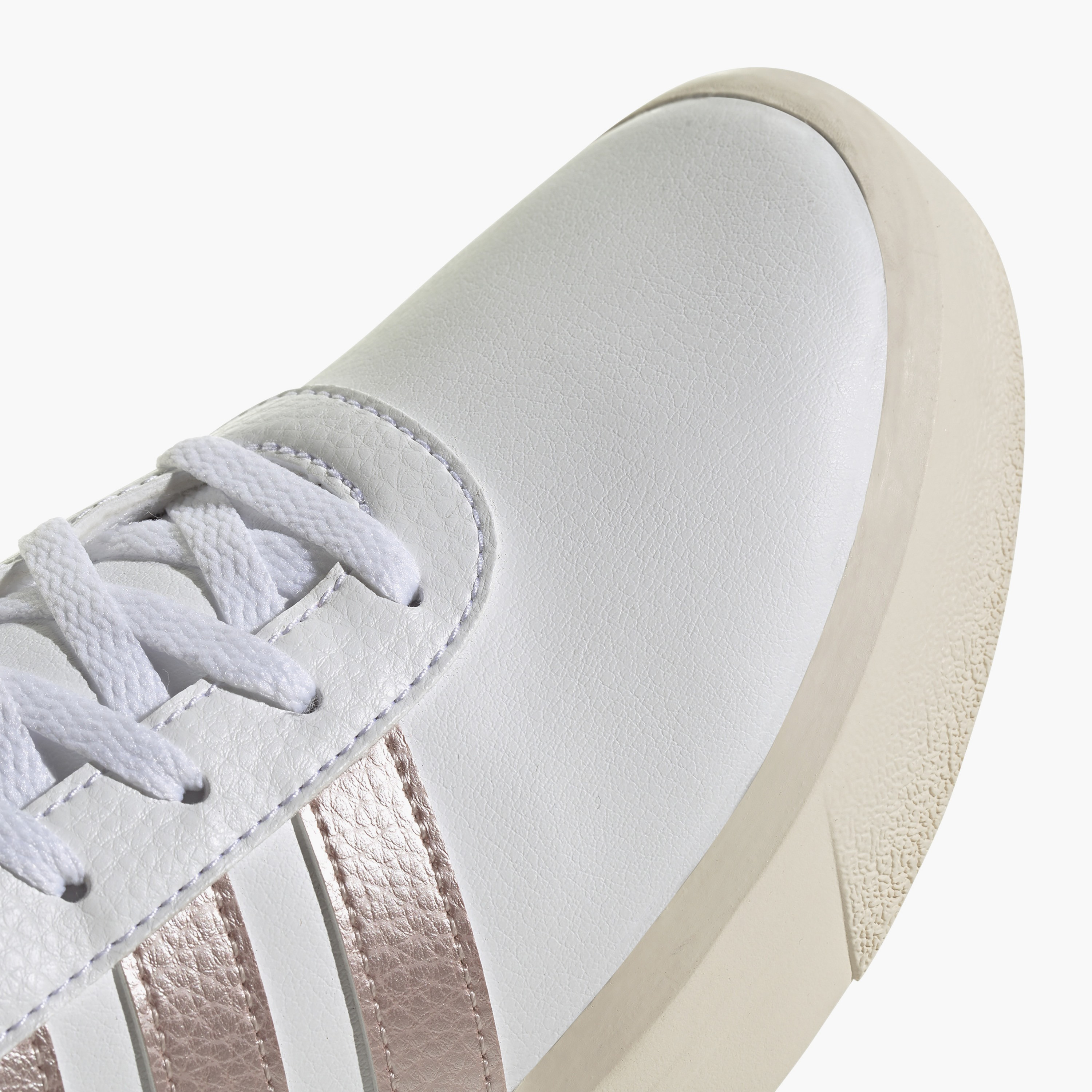 سنيكرز نسائي ذو كورت بلاتفورم من أديداس IH2398 | OE-sports-women-shoes-image-8