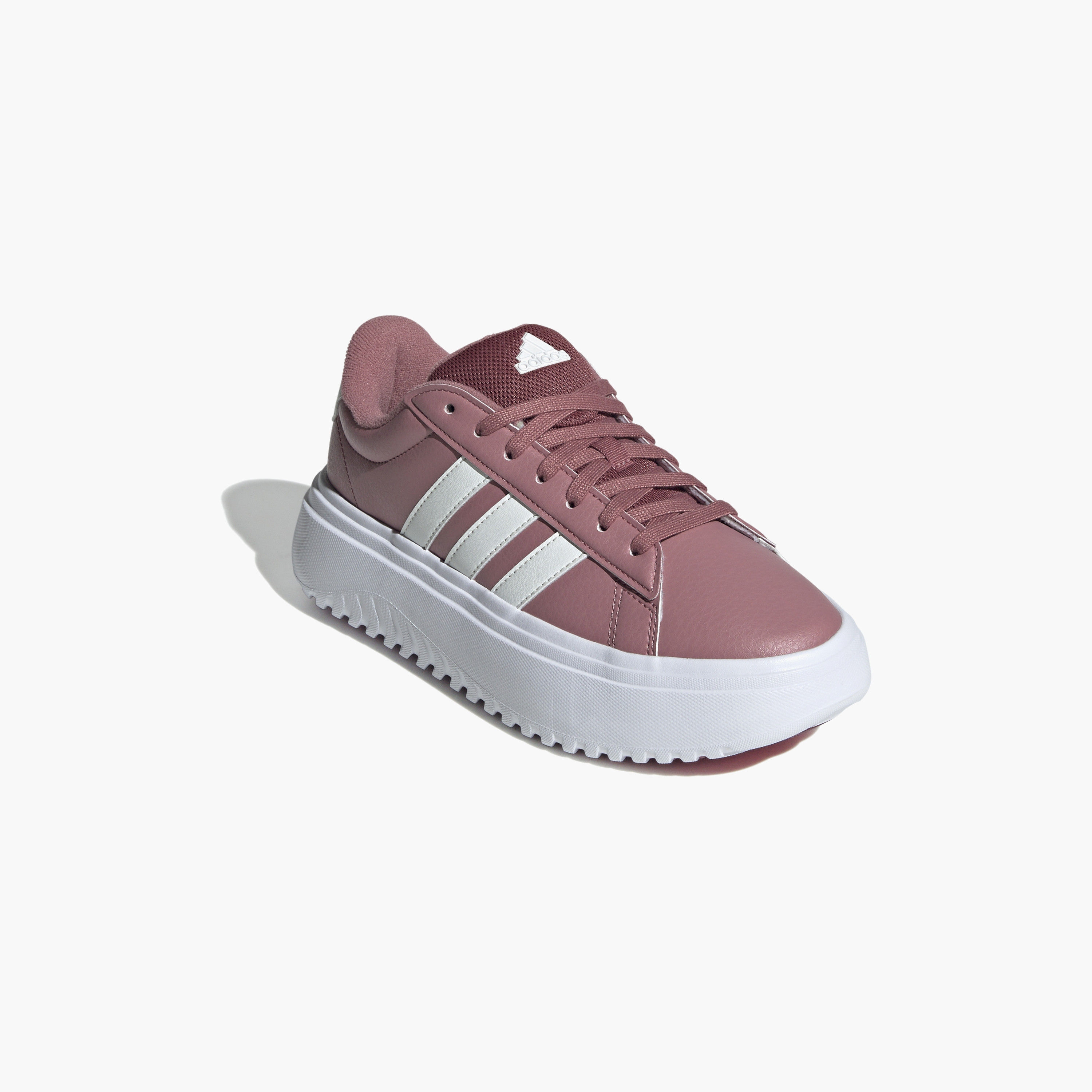 سنيكرز نسائي ذو جراند كورت بلاتفورم من أديداس | OE-sports-women-shoes-image-1