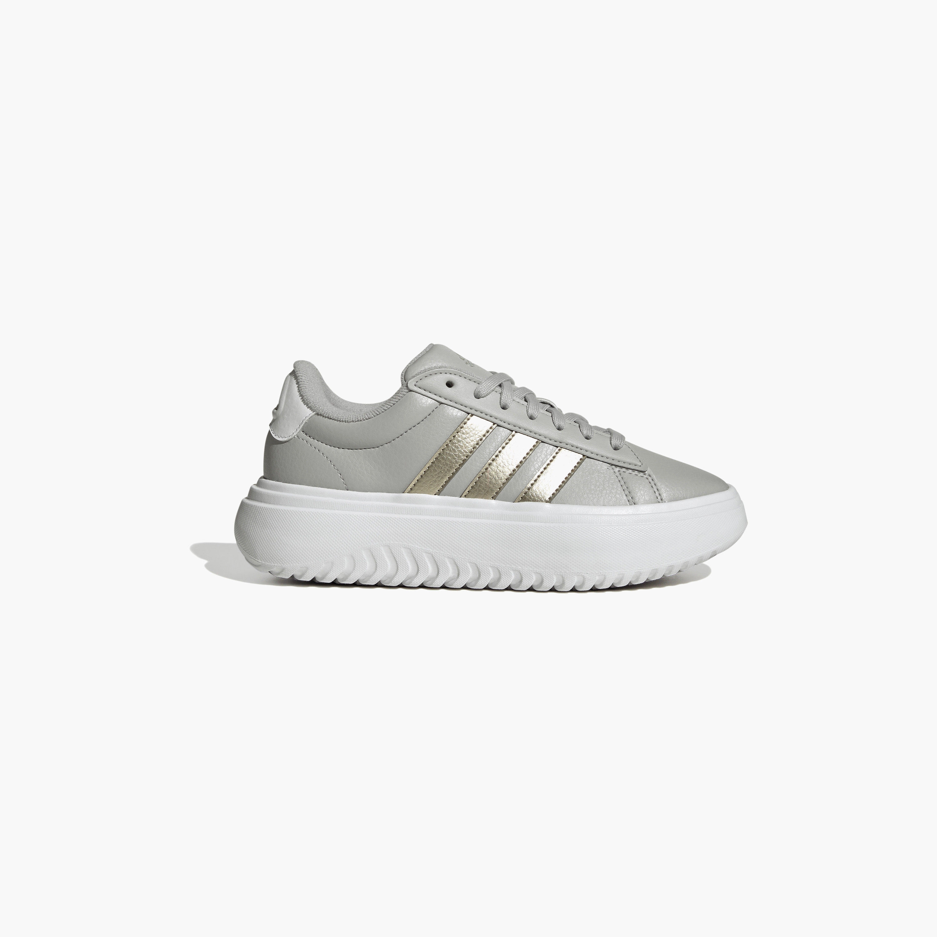 سنيكرز نسائي ذو جراند كورت بلاتفورم من أديداس | OE-sports-women-shoes-image-10