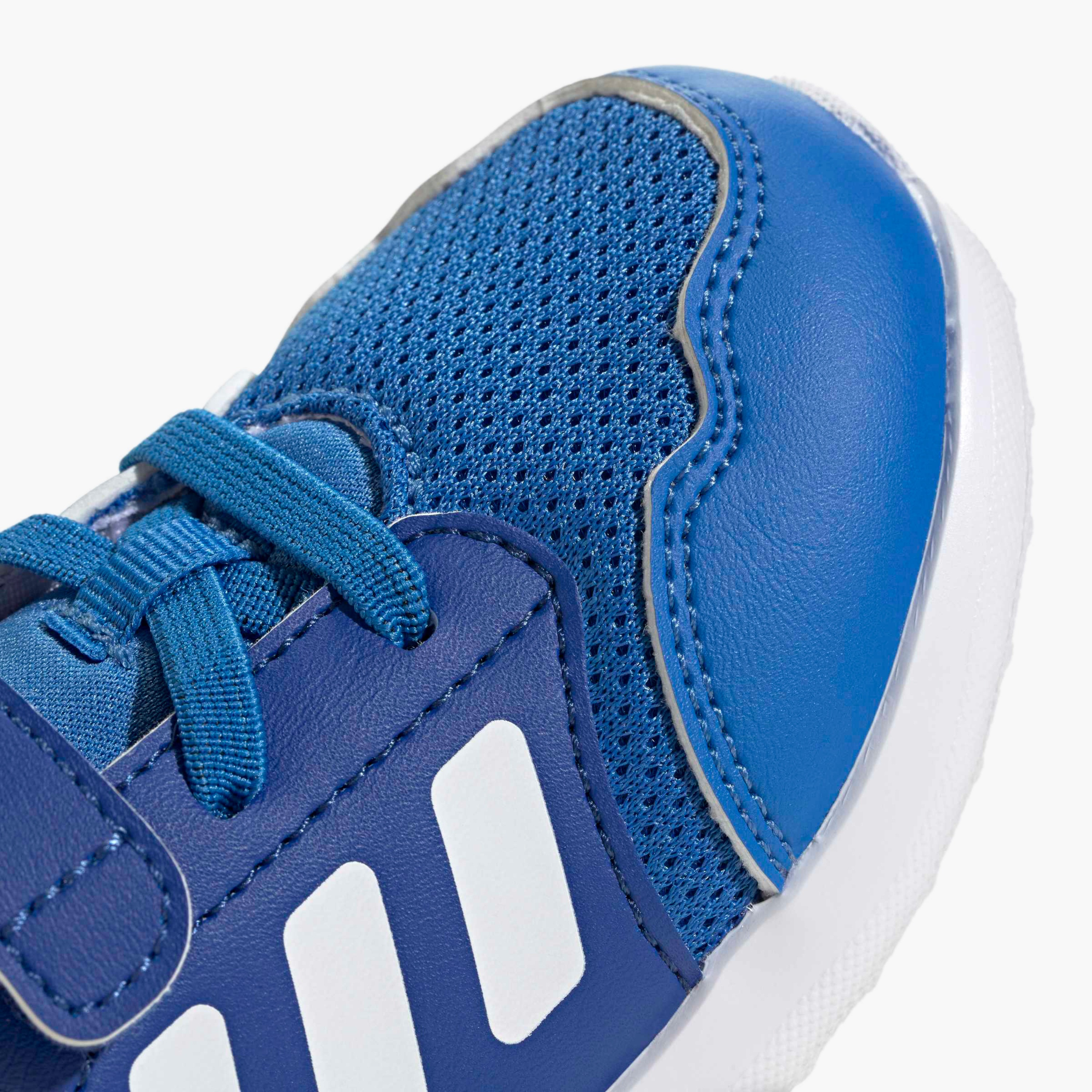 حذاء رياضي مخطط بشريط إغلاق لاصق للأطفال من أديداس-sports-boys-shoes-image-7