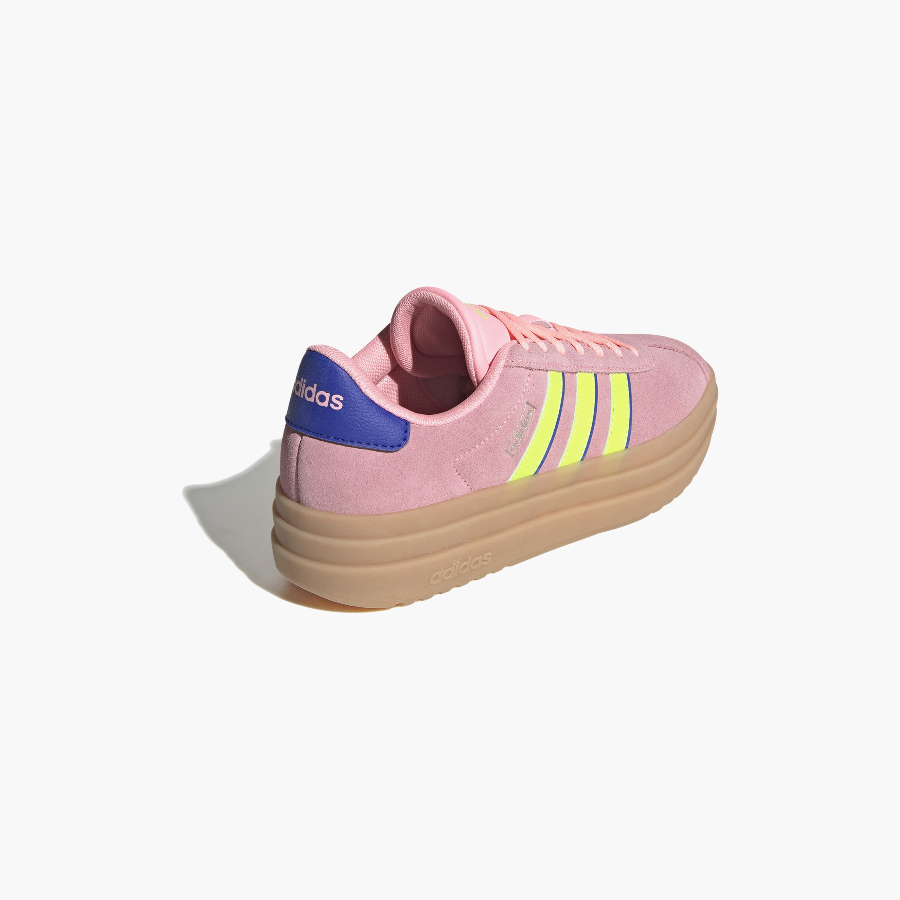 سنيكرز ذو في إل كورت بولد بلاتفورم للنساء من أديداس | OE-sports-women-shoes-image-15