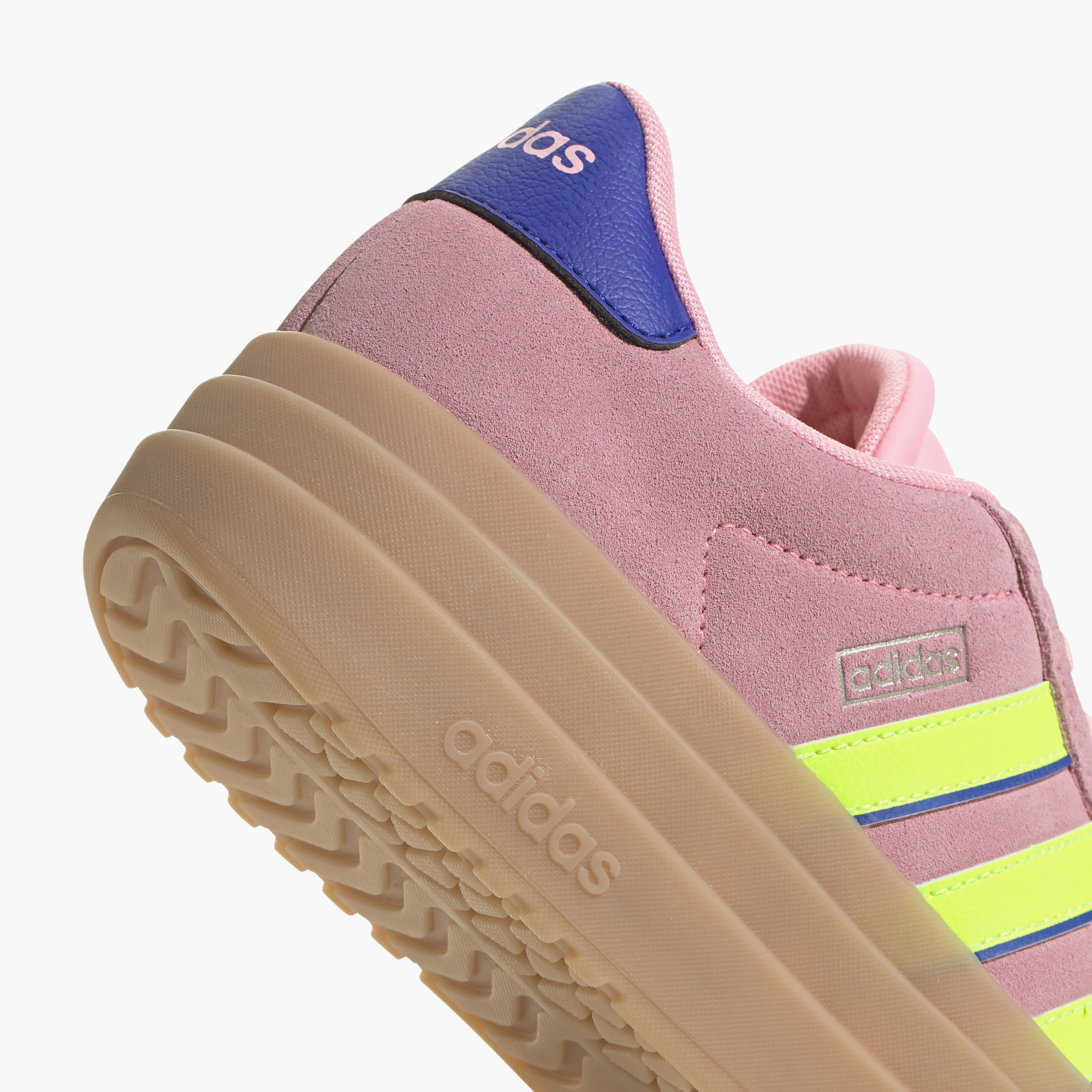سنيكرز ذو في إل كورت بولد بلاتفورم للنساء من أديداس | OE-sports-women-shoes-image-17