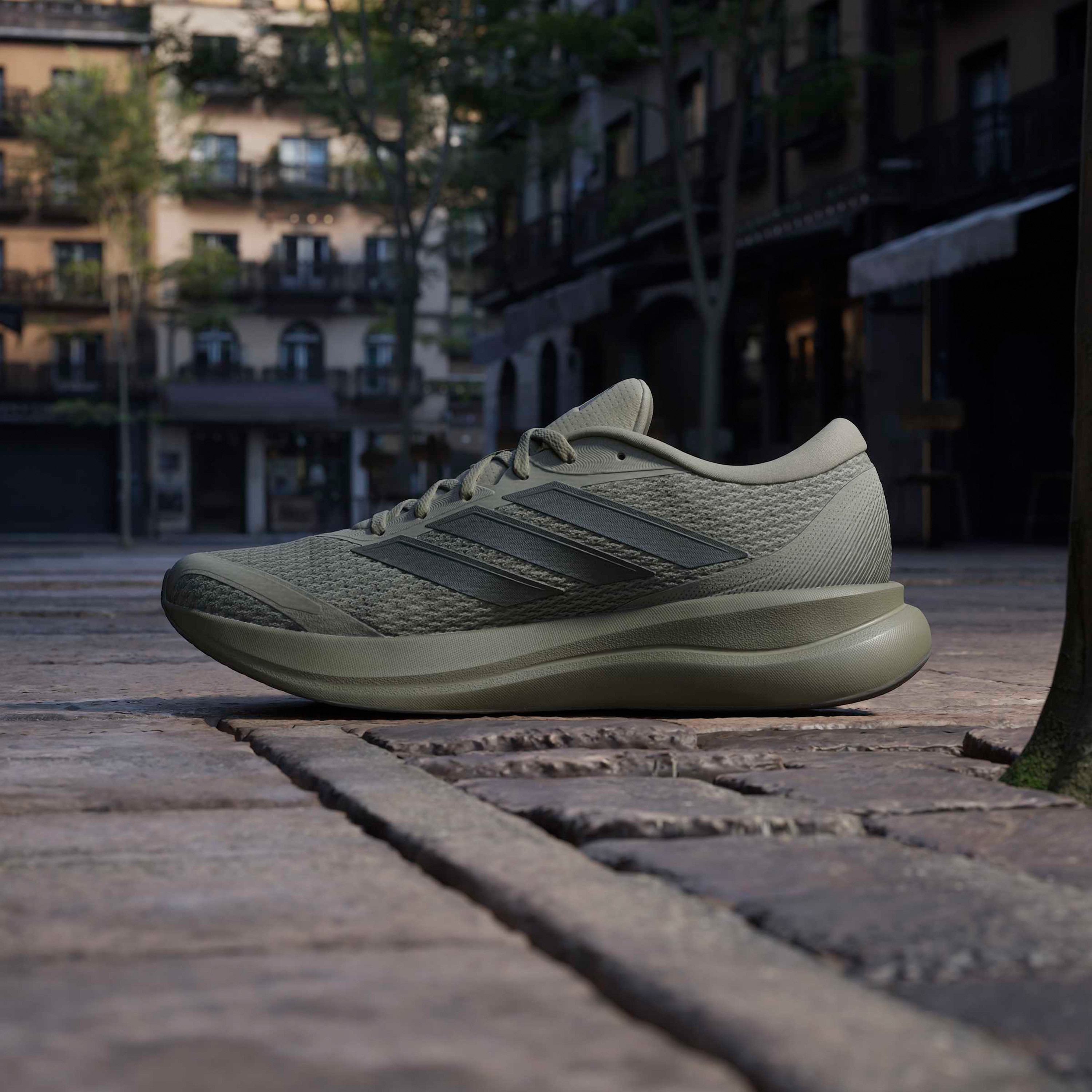 Adidas Men Runfalcon 6 Striped Lace-Up Running Shoes-sports-men-shoes-image-10