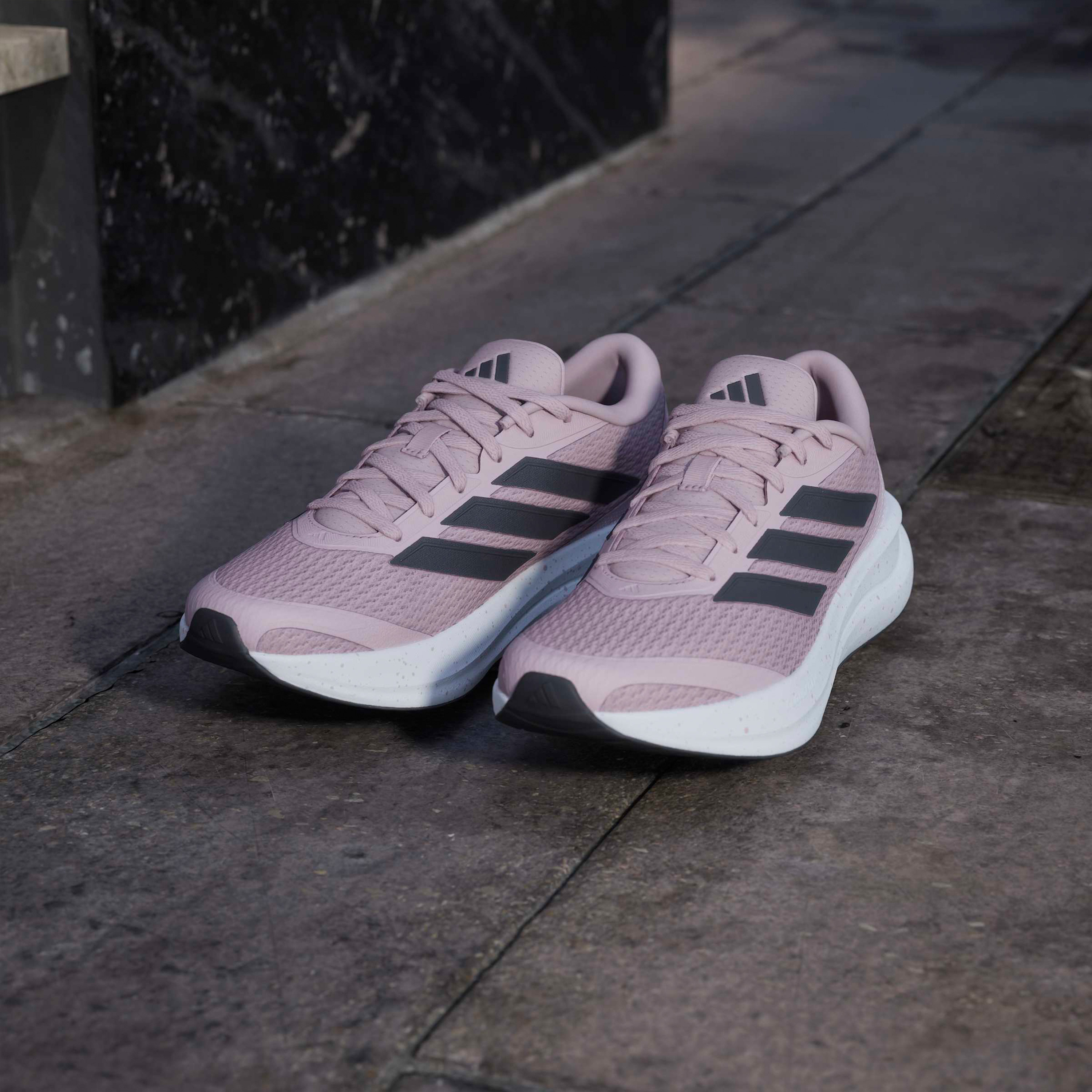 حذاء جري برباط رنفالكون 6 للنساء من أديداس-sports-women-shoes-image-12