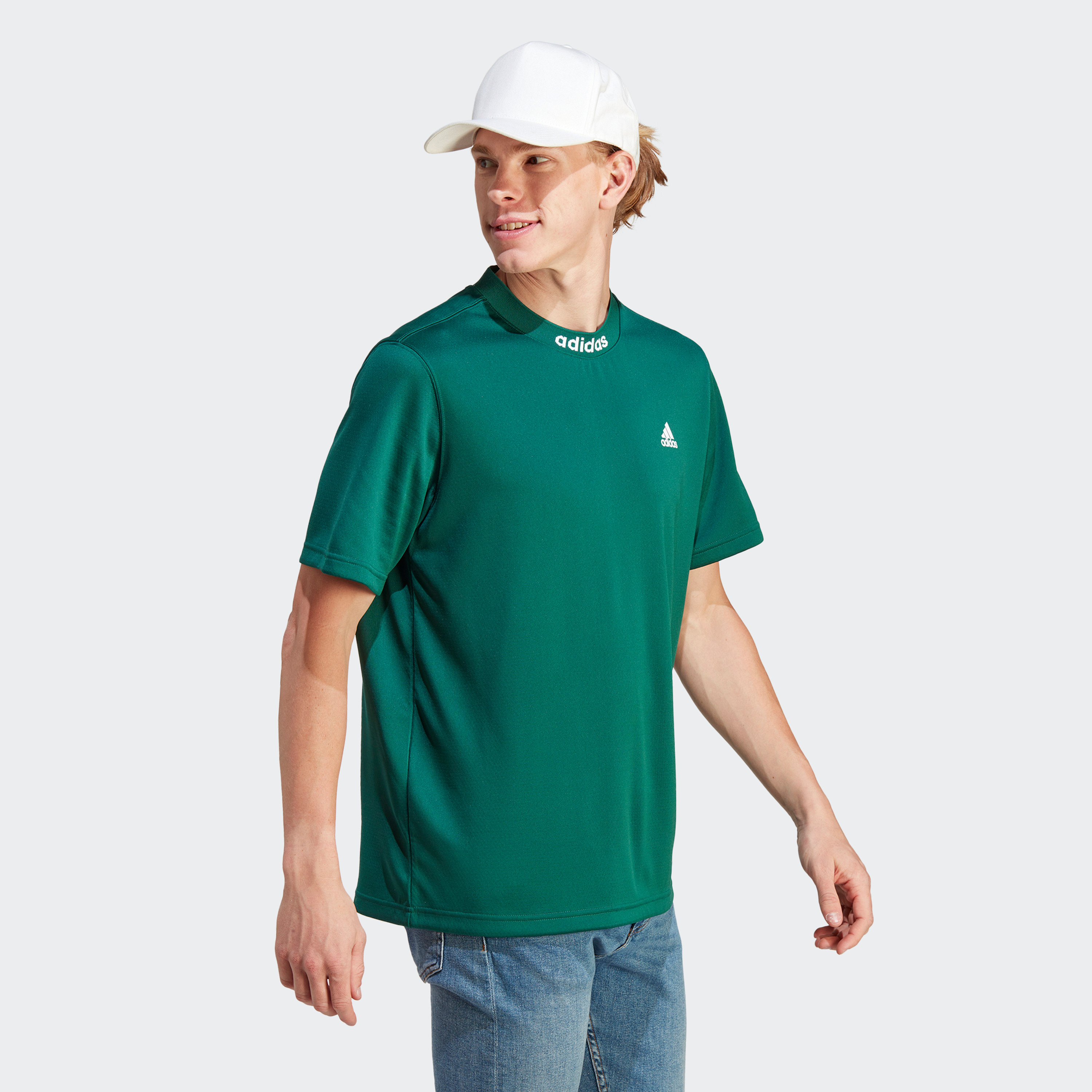 تي شيرت رياضي رجالي شبكي من الخلف من اديداس | او اي-men-clothing-sportswearandactivewear-tshirtsandpolos-image-6