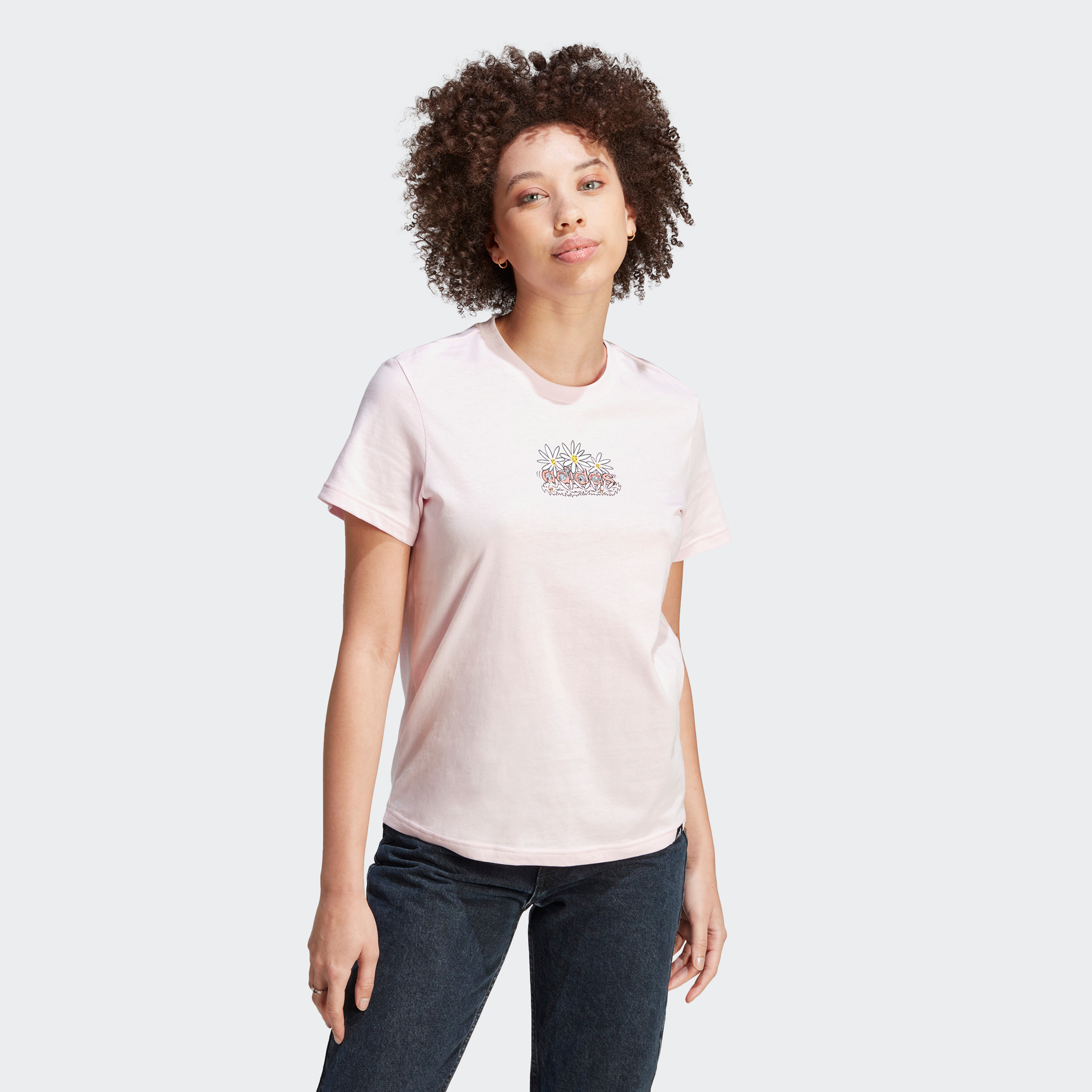 تيشيرت للنساء يتميز برسومات دودل من اديداس | او اي-women-clothing-tshirts-image-5