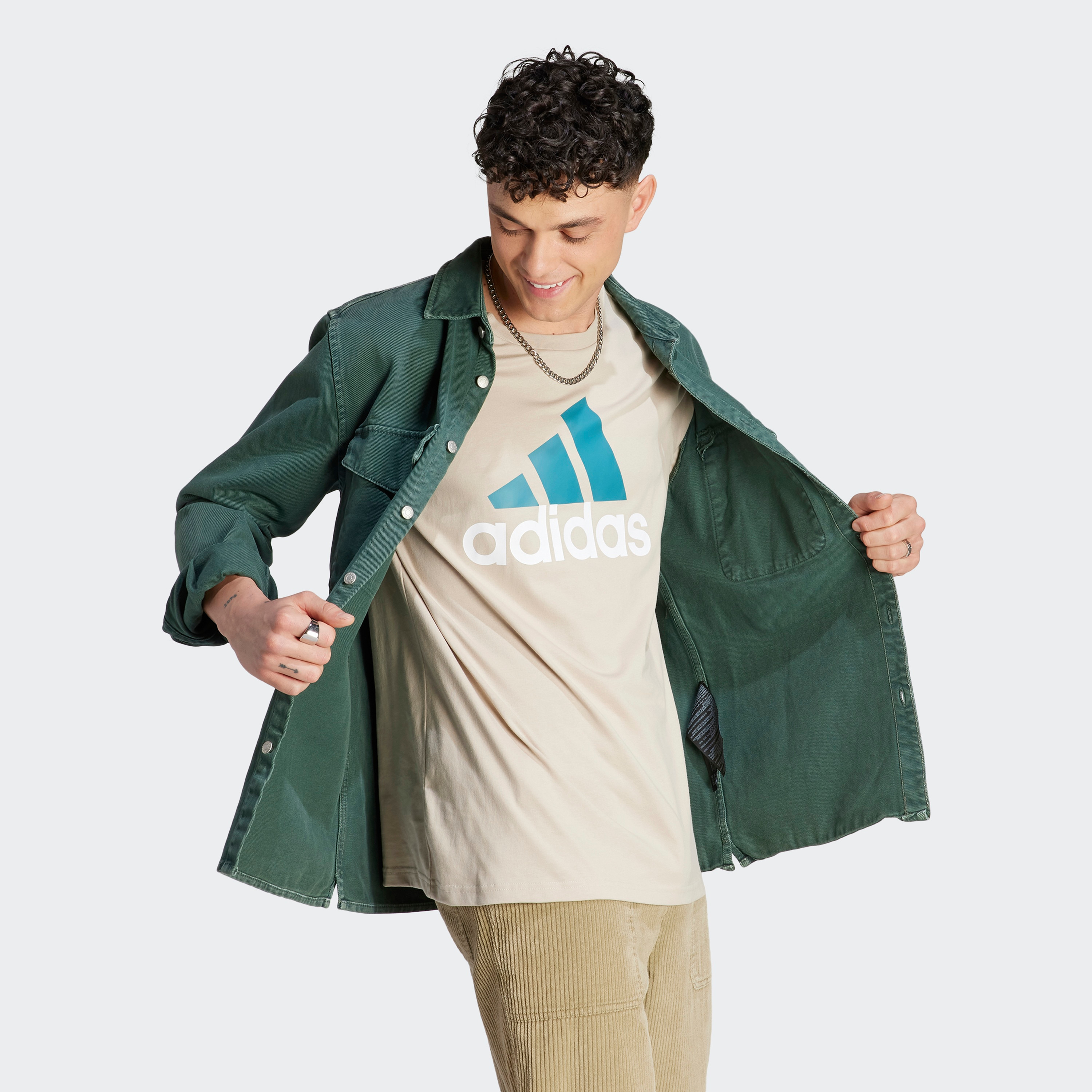 تي شيرت اسنشيالز بشعار كبير جورسيه واحد من اديداس| او اي-men-clothing-sportswearandactivewear-tshirtsandpolos-image-18