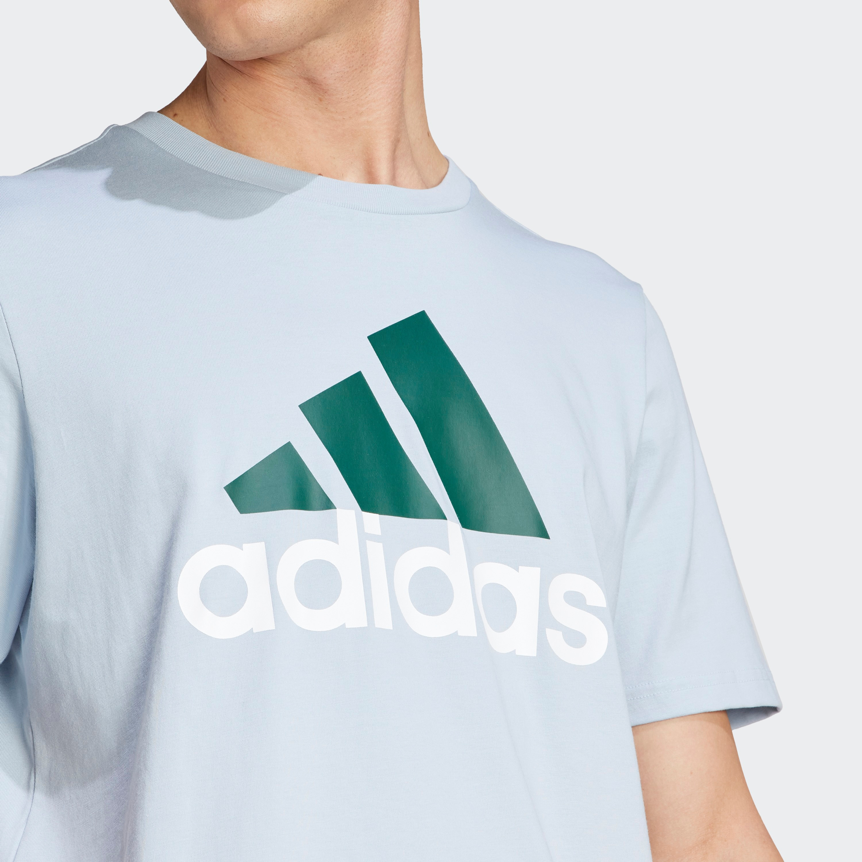 تي شيرت اسنشيالز بشعار كبير جورسيه واحد من اديداس| او اي-men-clothing-sportswearandactivewear-tshirtsandpolos-image-23