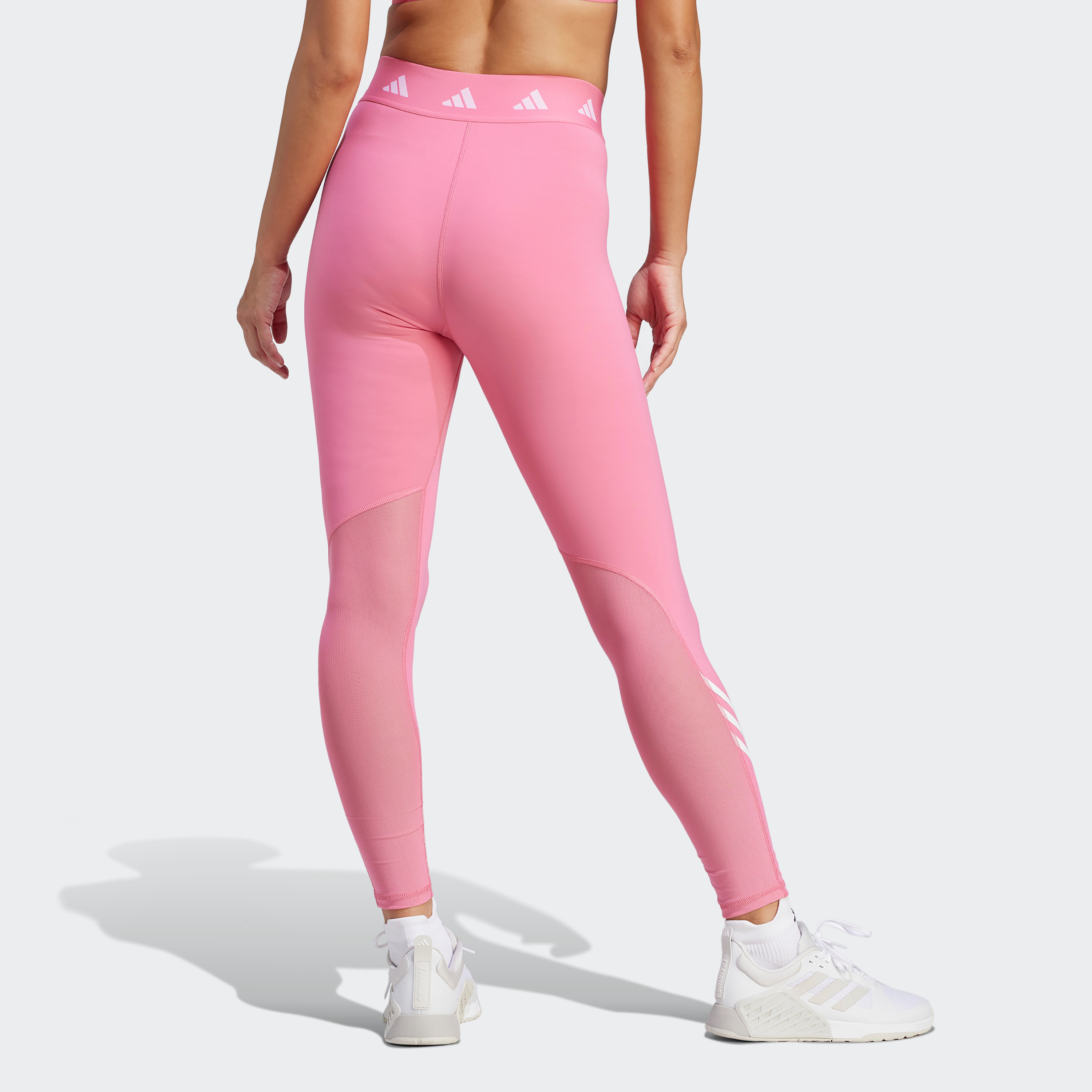 بنطلون ضيقة للنساء تيك فيت بخطوط الثلاثة من أديداس| او اي-women-clothing-bottoms-leggings-image-5