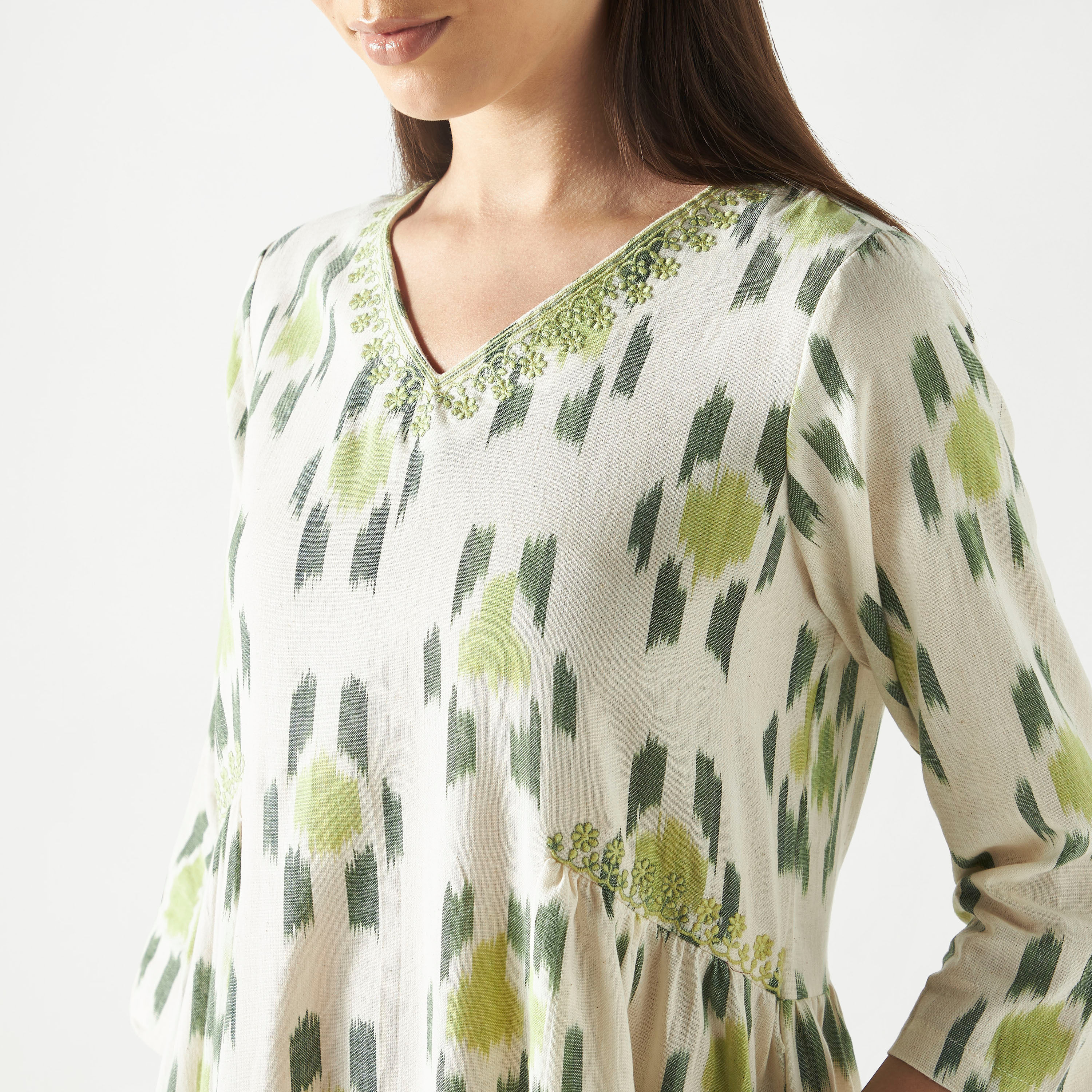 كورتا تقليدية بطبعات-women-clothing-ethnicwear-kurtas-image-4