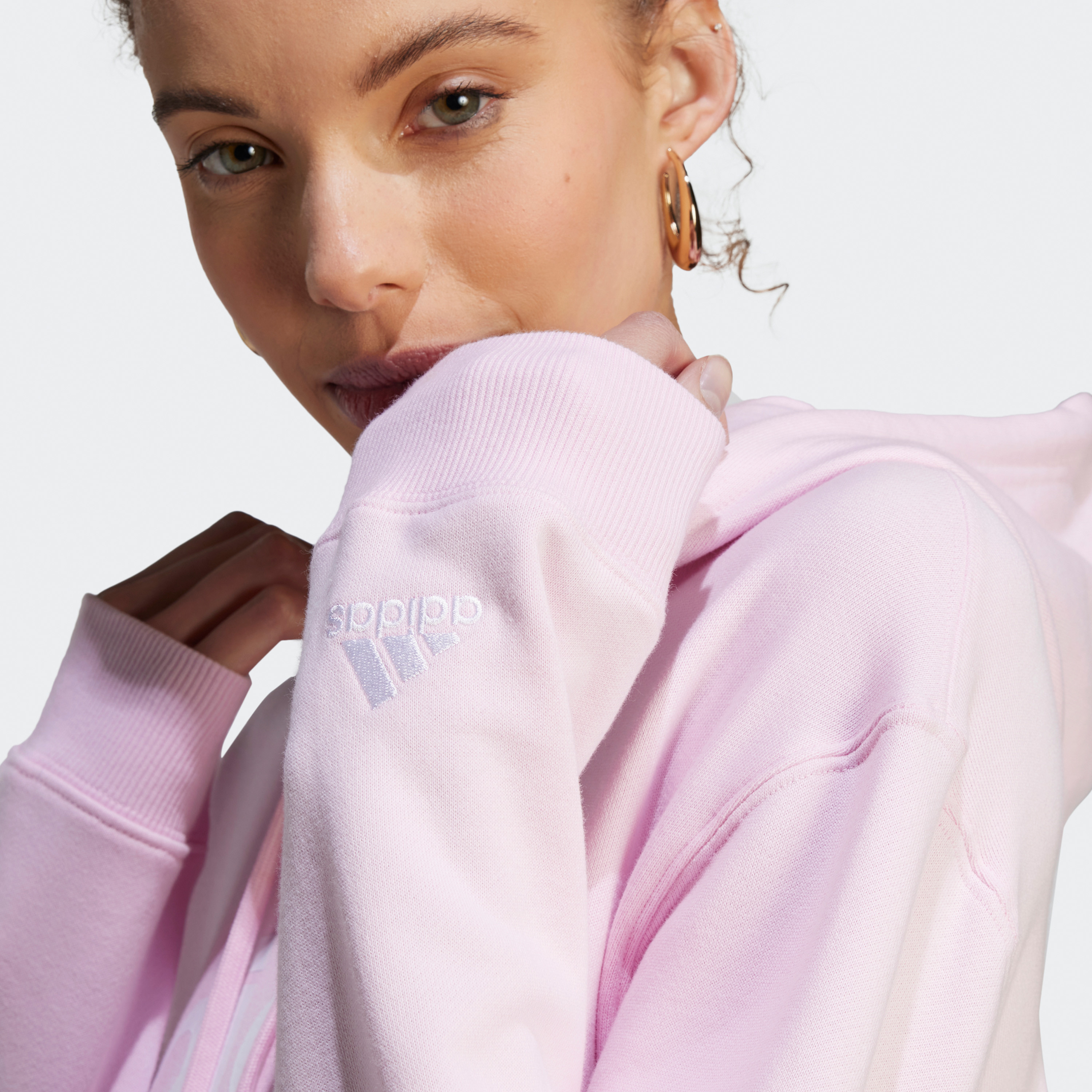 أديداس - هودي إسينشالز بشعار خطي IL3343-sports-women-clothing-hoodiesandsweatshirts-image-6
