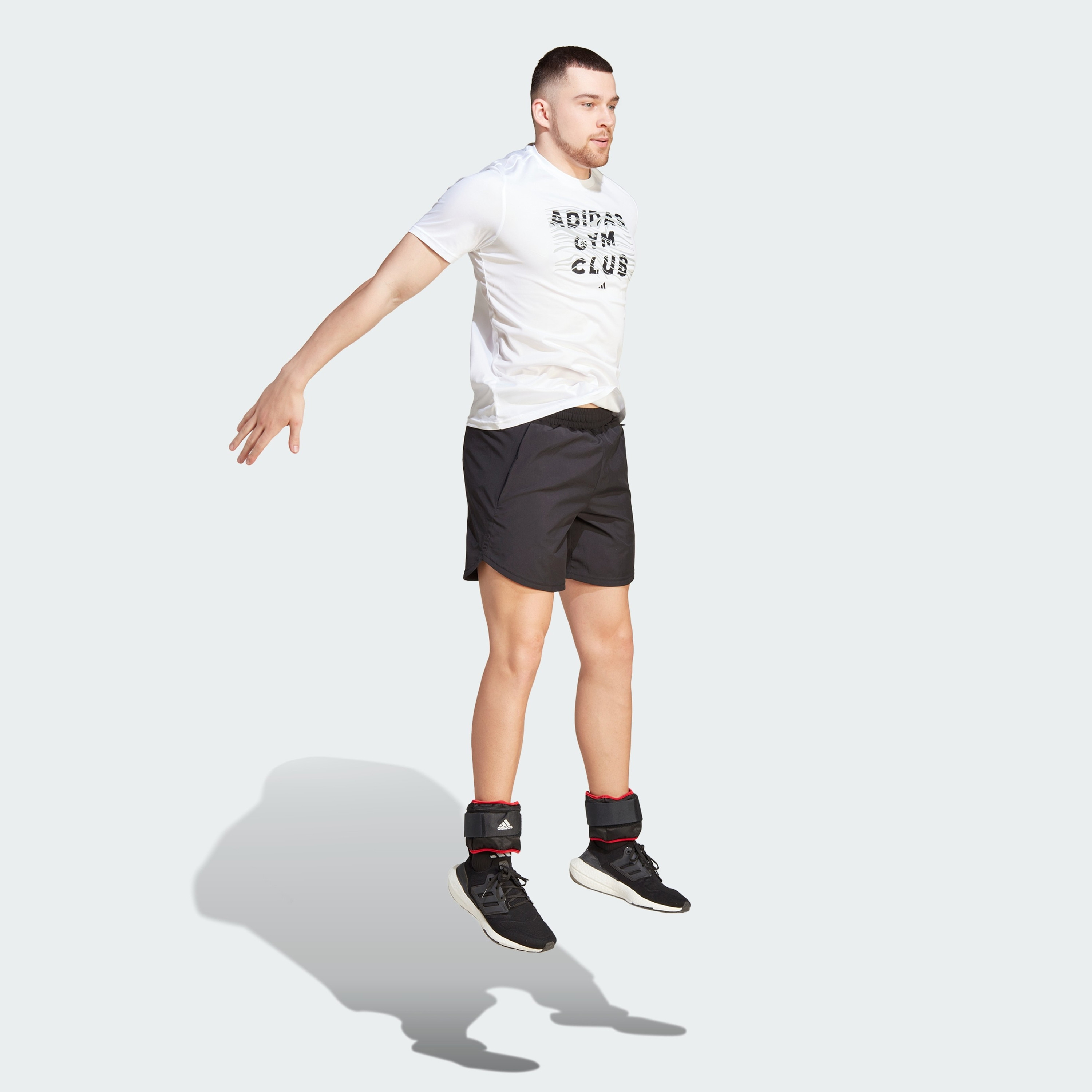 تي شيرت للتدريب أتش اي اي تي الجرافيك للرجال من اديداس | او اي-men-clothing-sportswearandactivewear-tshirtsandpolos-image-2