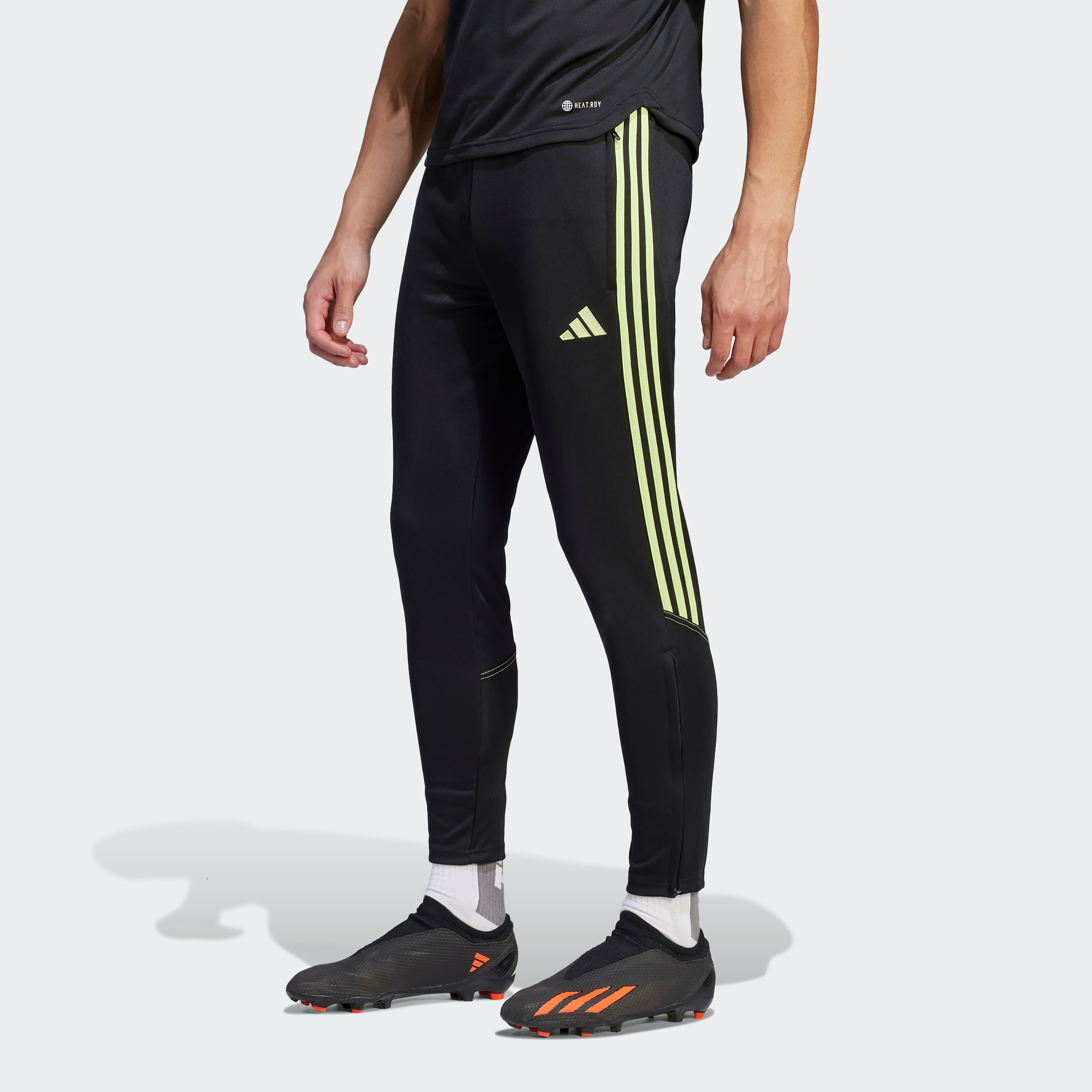سروال رياضي تيرو 23 للجري للرجال من اديداس| او اي-sports-men-clothing-bottoms-image-1