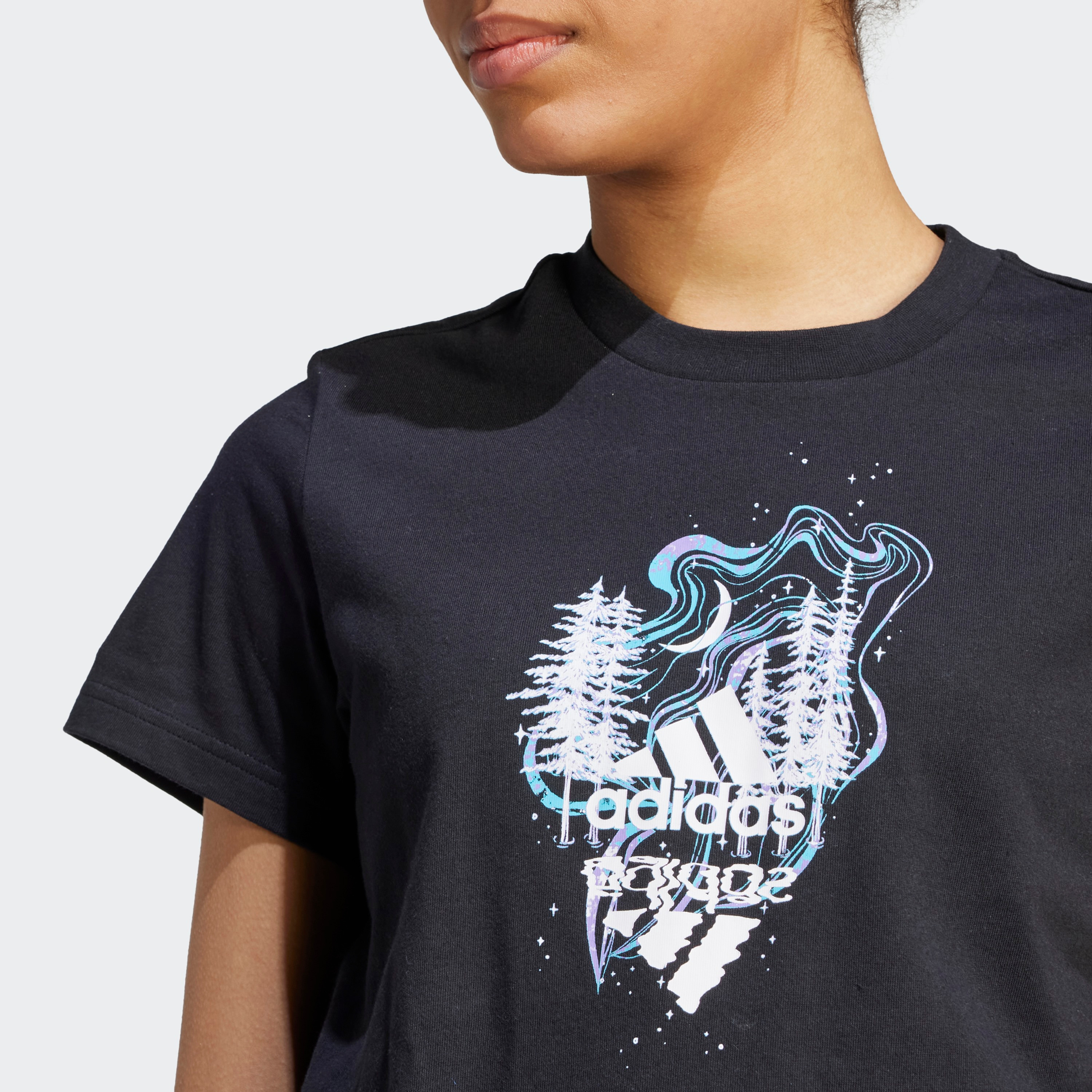 تيشيرت للنساء يتميز برسم الطبيعة الصوف يجرافيك من اديداس | او اي-sports-women-clothing-tshirtsandvests-image-7