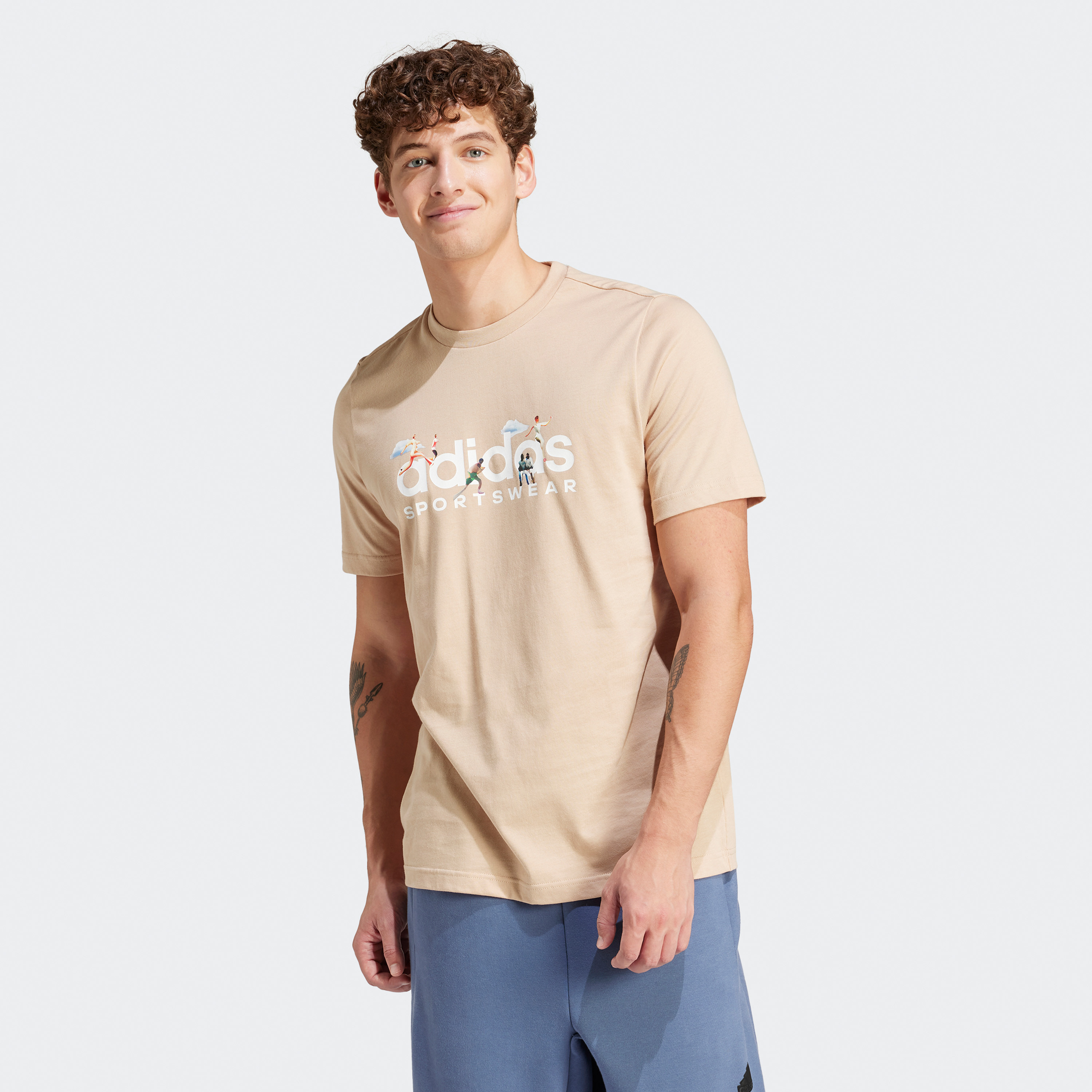 أديداس - تي شيرت جرافيكي رياضي IM8316-men-clothing-sportswearandactivewear-tshirtsandpolos-image-1