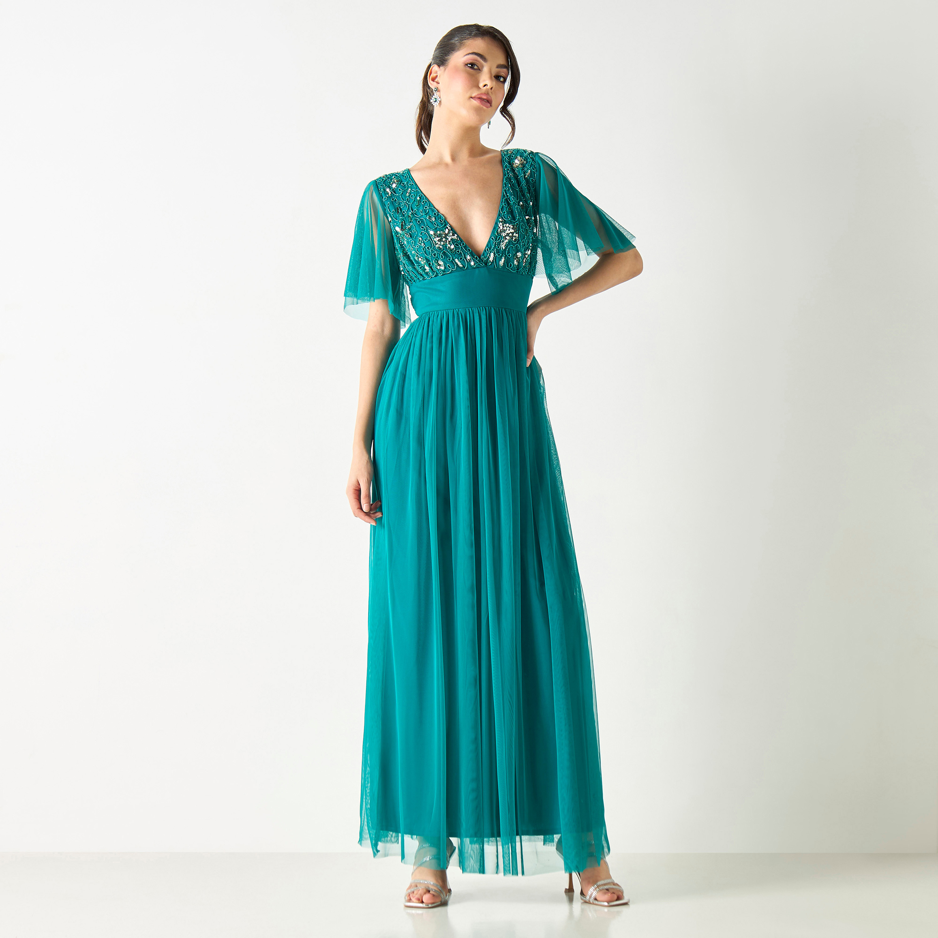 فستان طويل مزيّن بياقة بلانج وأكمام واسعة-women-clothing-dresses-image-1