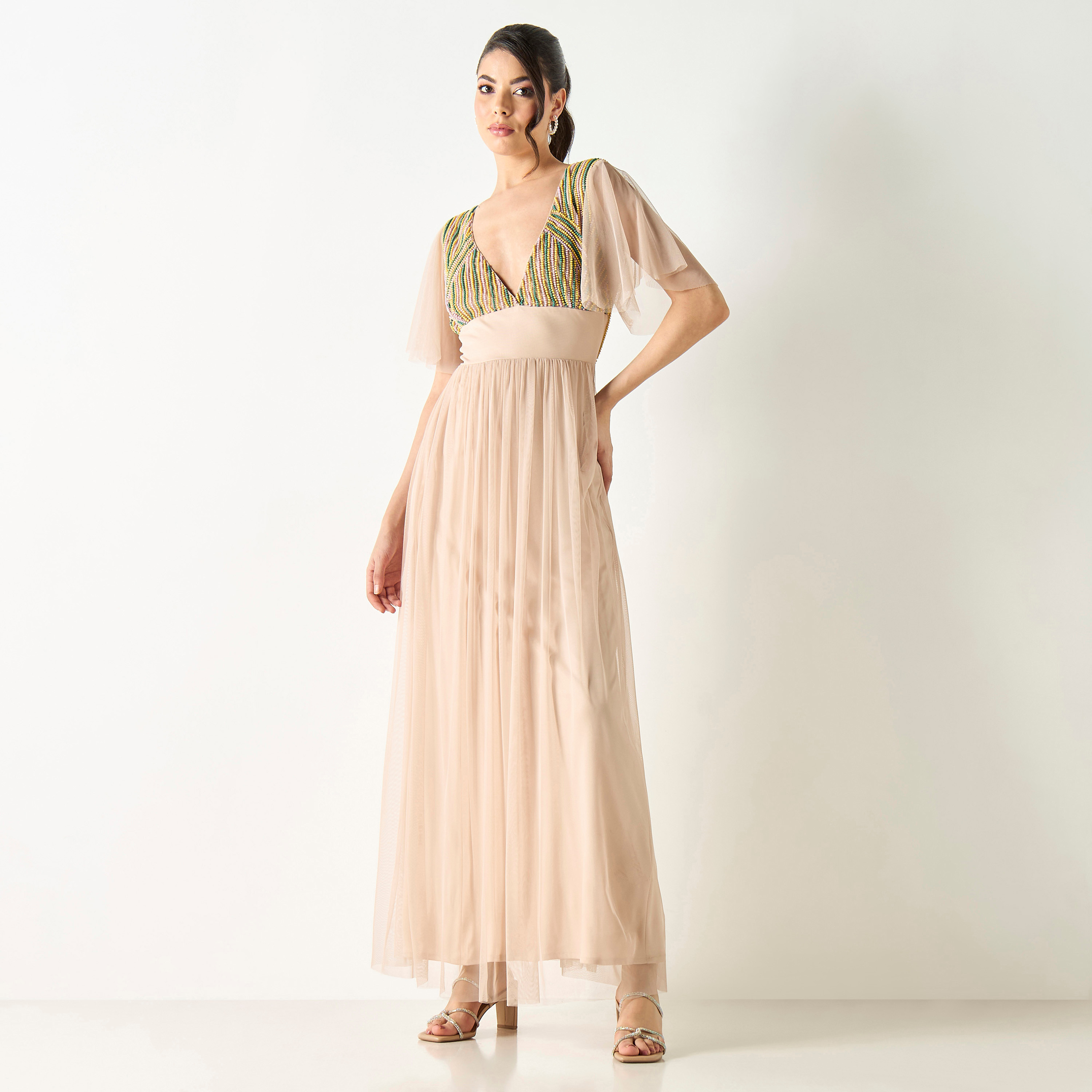 فستان طويل مزين بياقة عميقة وأكمام واسعة وسحاب للإغلاق-women-clothing-dresses-image-1