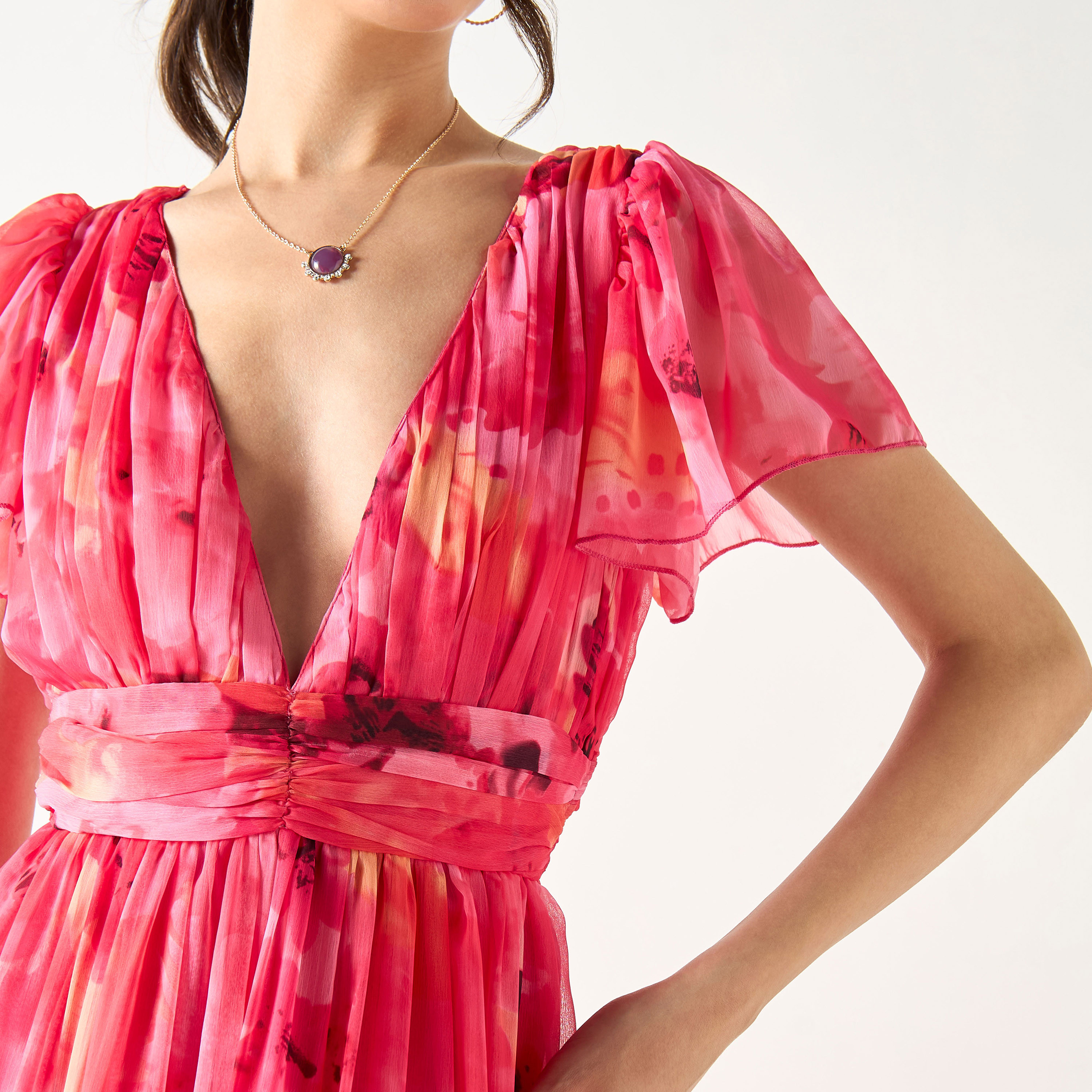 فستان ميدي بأكمام واسعة وبياقة عميقة وطبعات أزهار-women-clothing-dresses-image-4