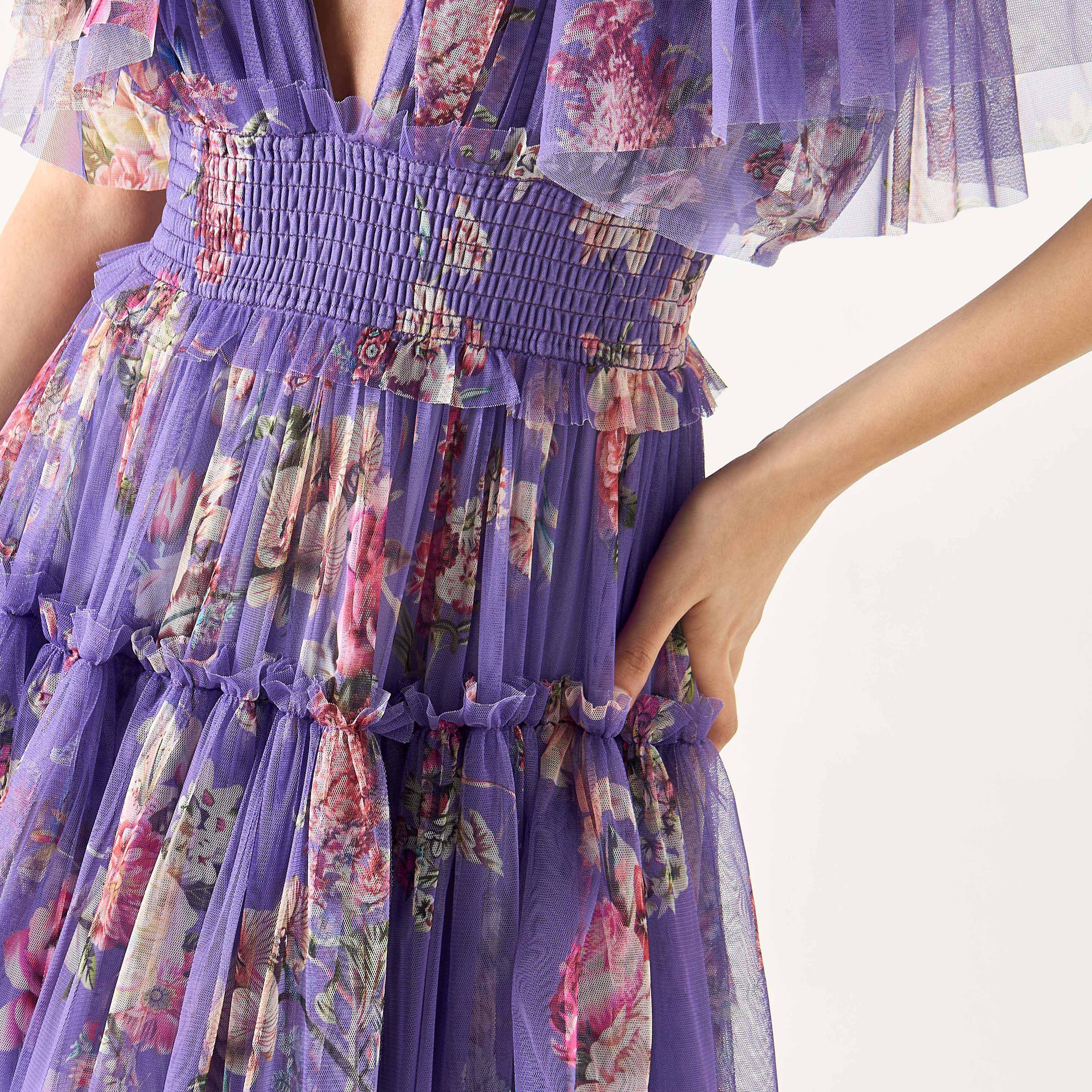فستان شبكي طويل بطبعات زهور وأكمام واسعة وطبقات من ليس آند بيدز-women-clothing-dresses-image-4