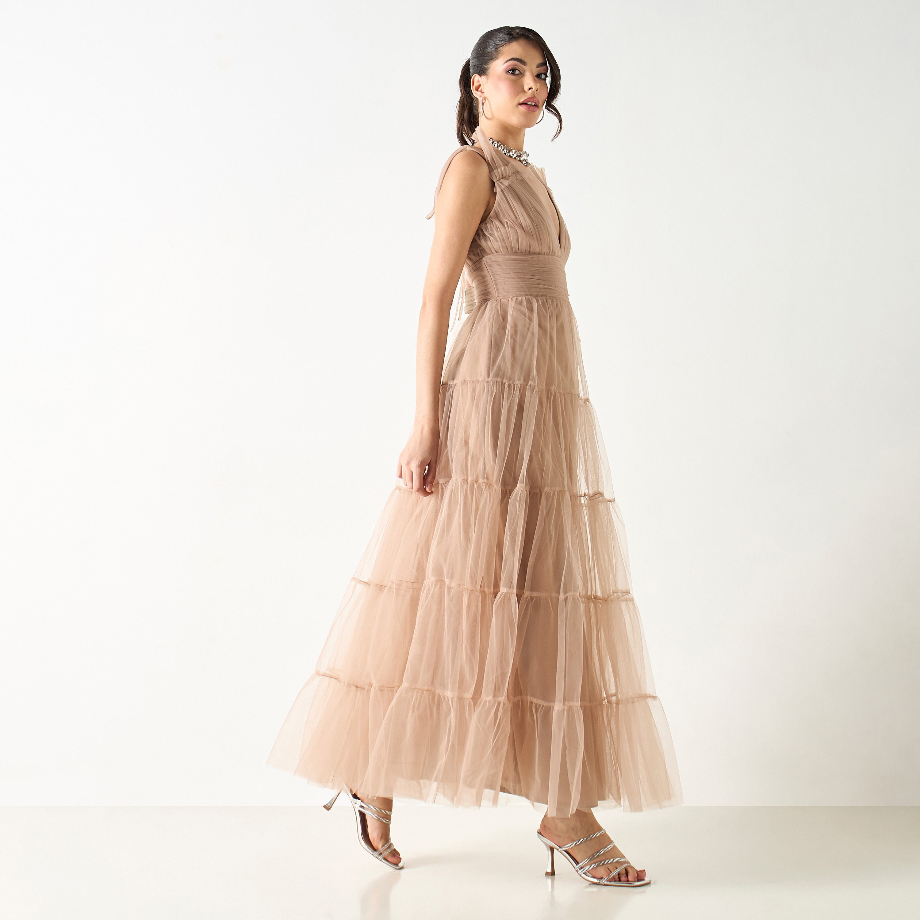 فستان ماكسي دون أكمام إيه لاين بشبك وطبقات من ليس آند بيدز-women-clothing-dresses-image-2