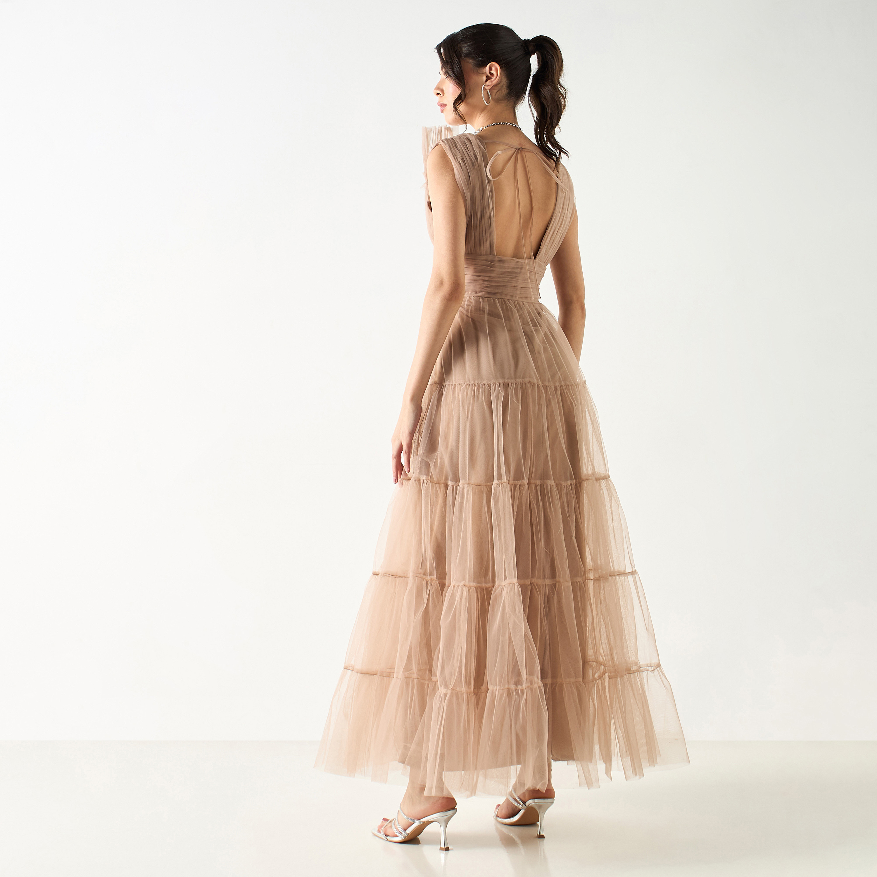 فستان ماكسي دون أكمام إيه لاين بشبك وطبقات من ليس آند بيدز-women-clothing-dresses-image-3