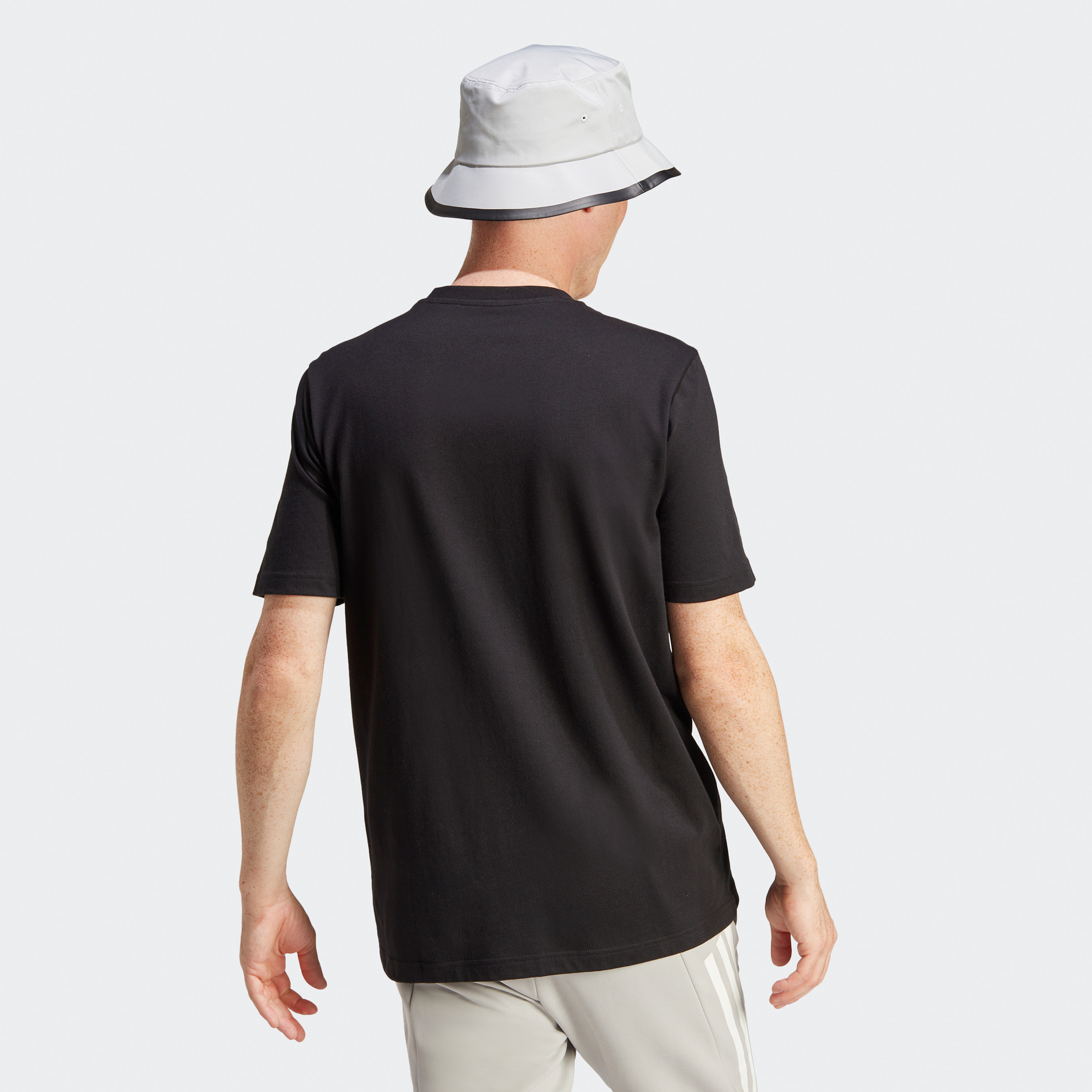 أديداس - تي شيرت جرافيكي بشعار جروث IN6258-men-clothing-sportswearandactivewear-tshirtsandpolos-image-2