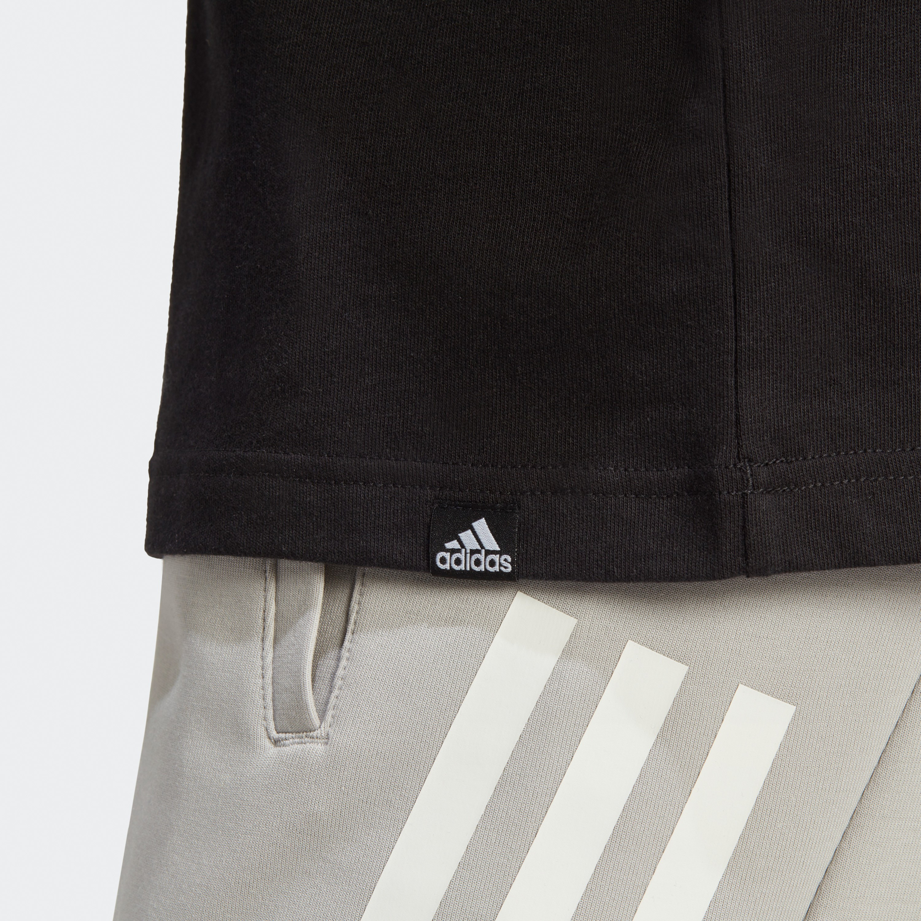 adidas Men's Growth Badge Graphic T-Shirt IN6258|OE-men-clothing-sportswearandactivewear-tshirtsandpolos-image-6