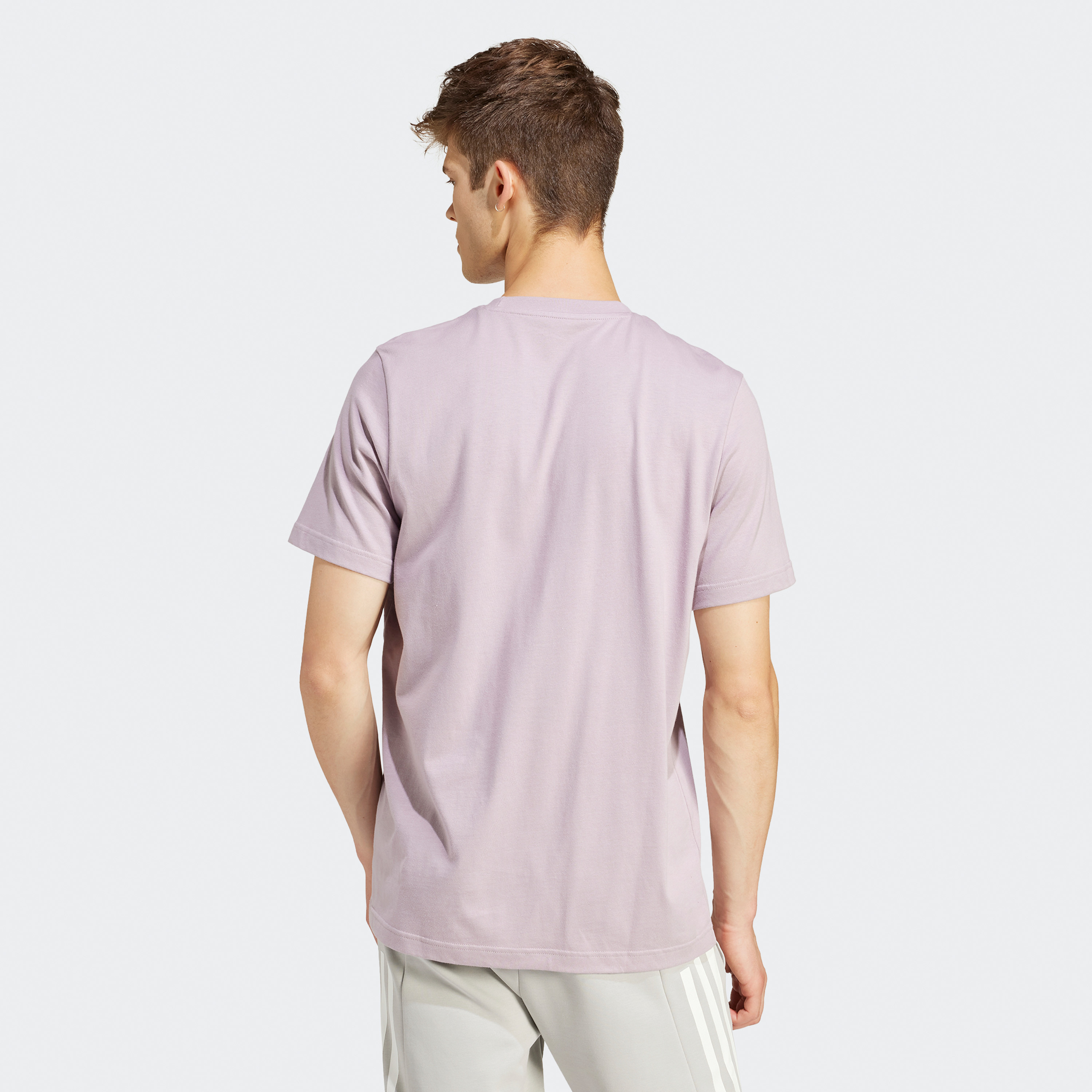 أديداس - تي شيرت جرافيكي بشعار جروث IN6258-men-clothing-sportswearandactivewear-tshirtsandpolos-image-10