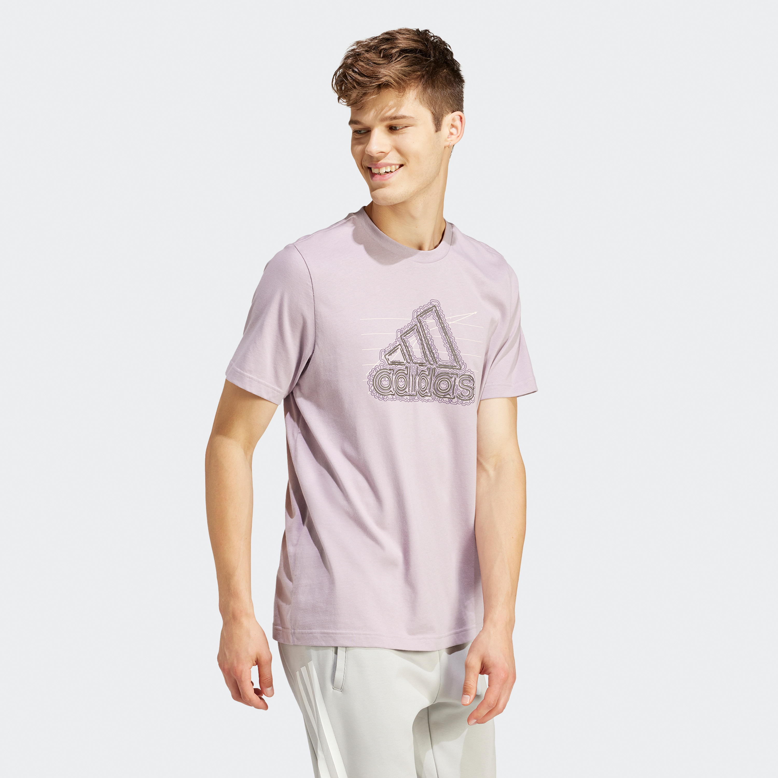 أديداس - تي شيرت جرافيكي بشعار جروث IN6258-men-clothing-sportswearandactivewear-tshirtsandpolos-image-11