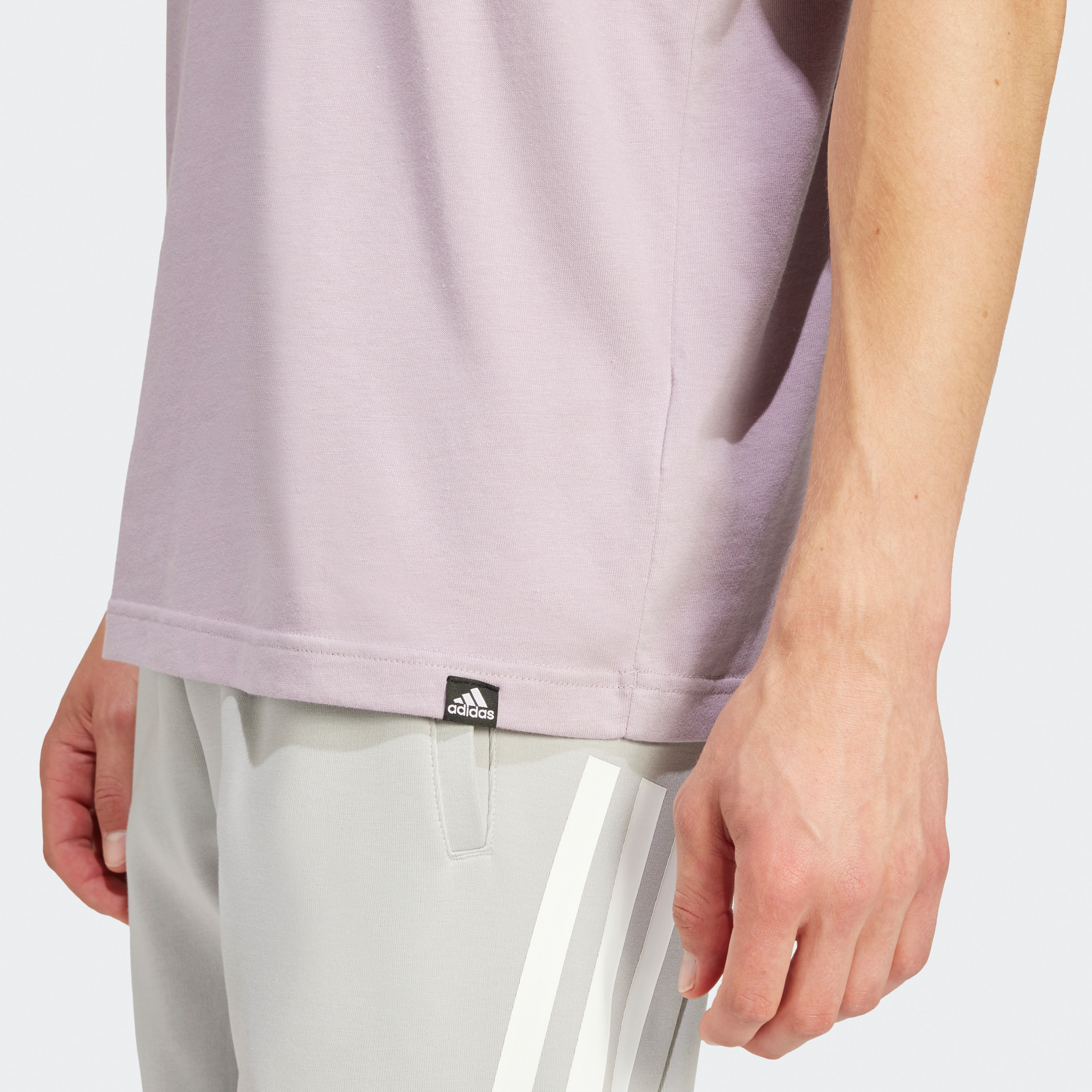 أديداس - تي شيرت جرافيكي بشعار جروث IN6258-men-clothing-sportswearandactivewear-tshirtsandpolos-image-14