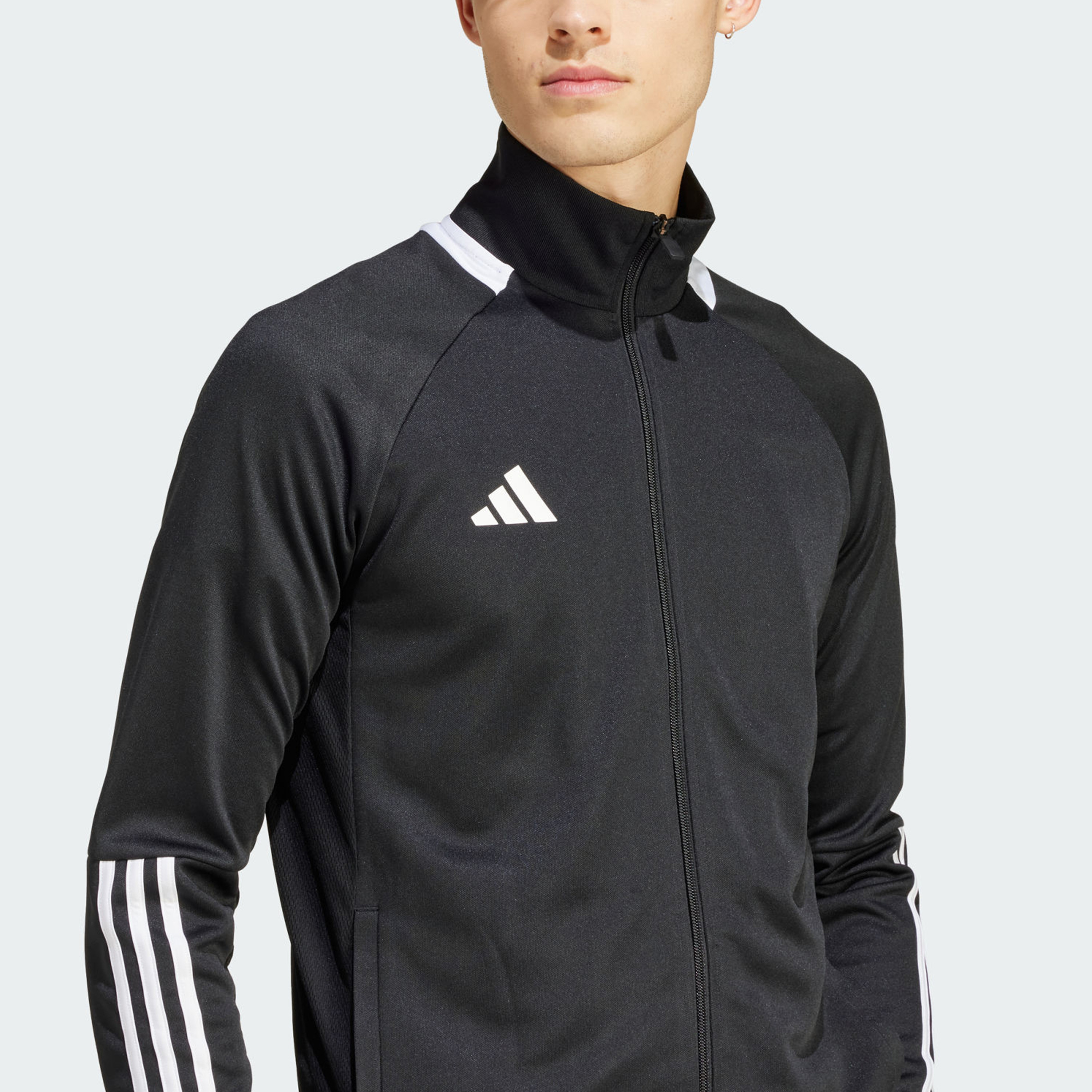 أديداس - بدلة رياضية سيرينو ايرو ريدي 3 خطوط للرجال | OE-men-clothing-sportswearandactivewear-tracksuits-image-5