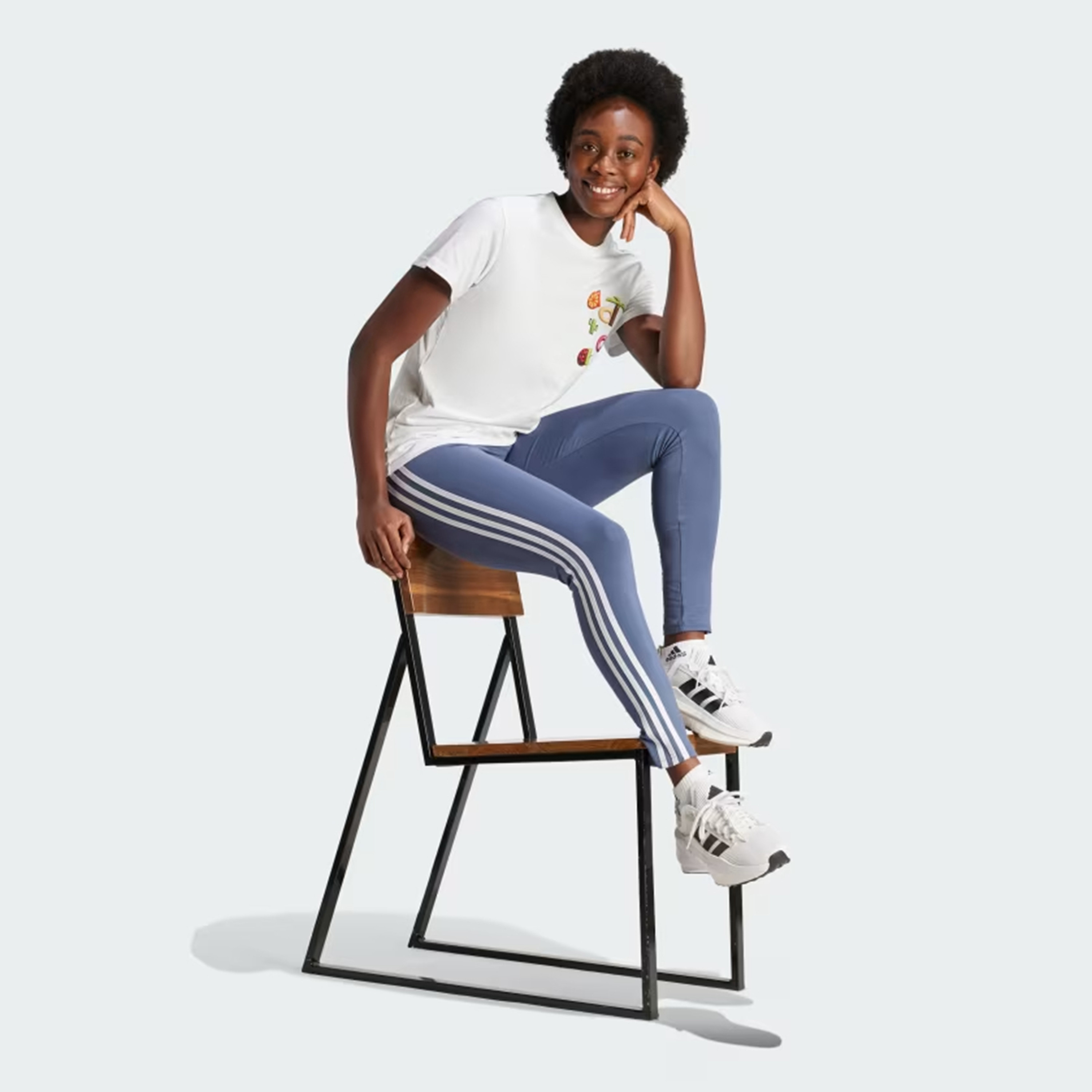 أديداس - تي شيرت جرافيكي سامر فن IN6443-sports-women-clothing-tshirtsandvests-image-8