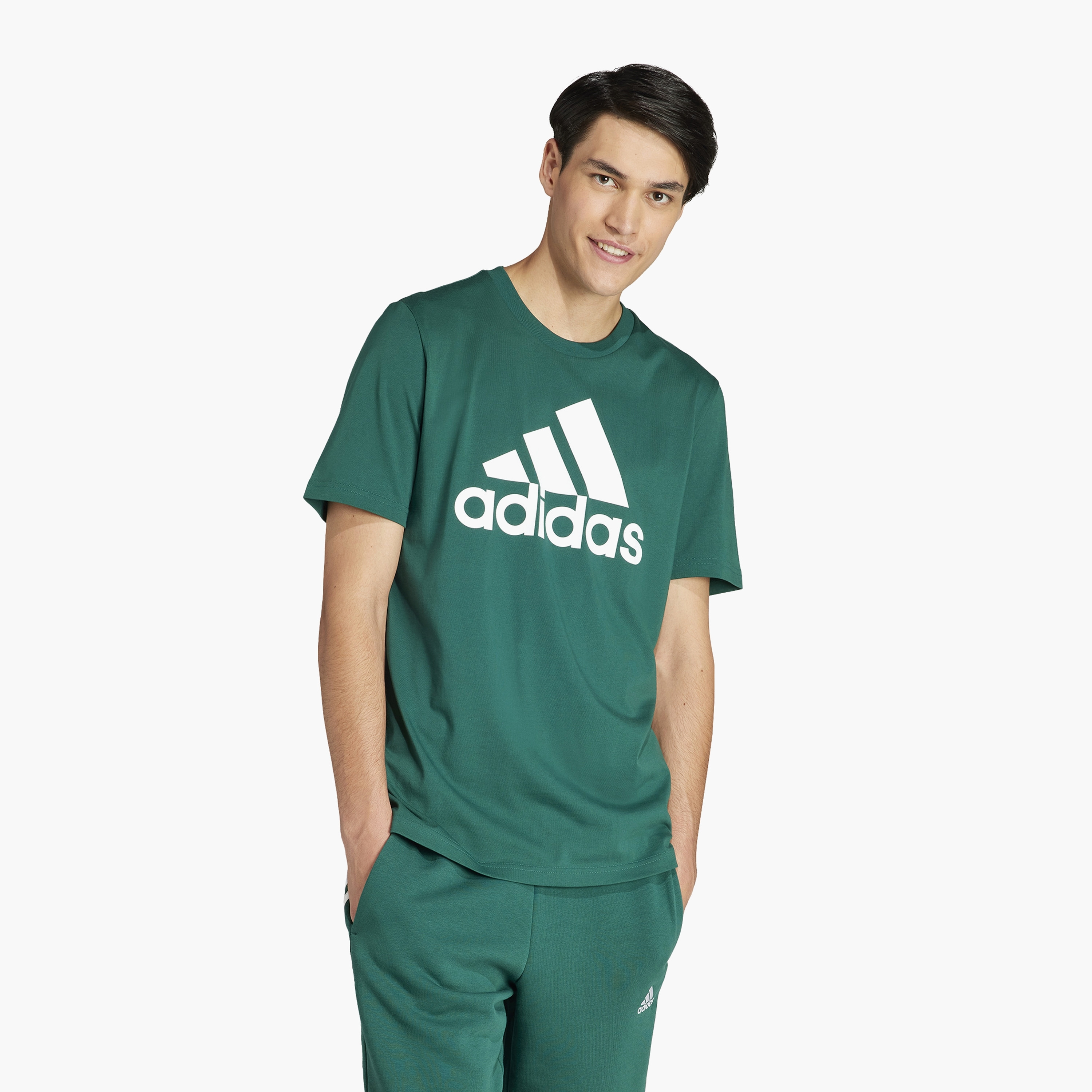 تي شيرت اسنشيالز بشعار كبير جورسيه واحد من اديداس للرجال IS1300 | OE-men-clothing-sportswearandactivewear-tshirtsandpolos-image-1