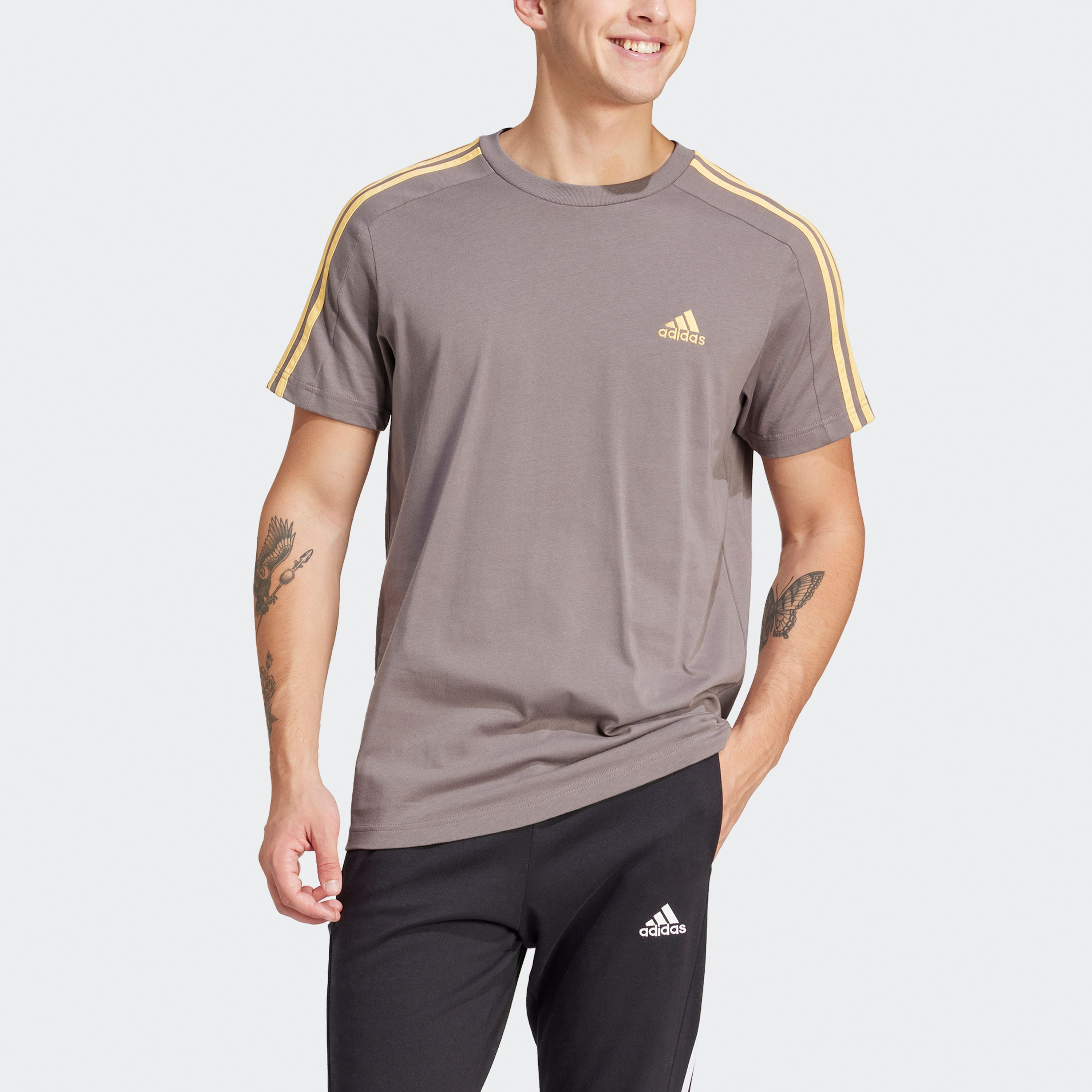 أديداس - تي شيرت جيرسي ايسنشالز 3 خطوط IC9334-men-clothing-sportswearandactivewear-tshirtsandpolos-image-38